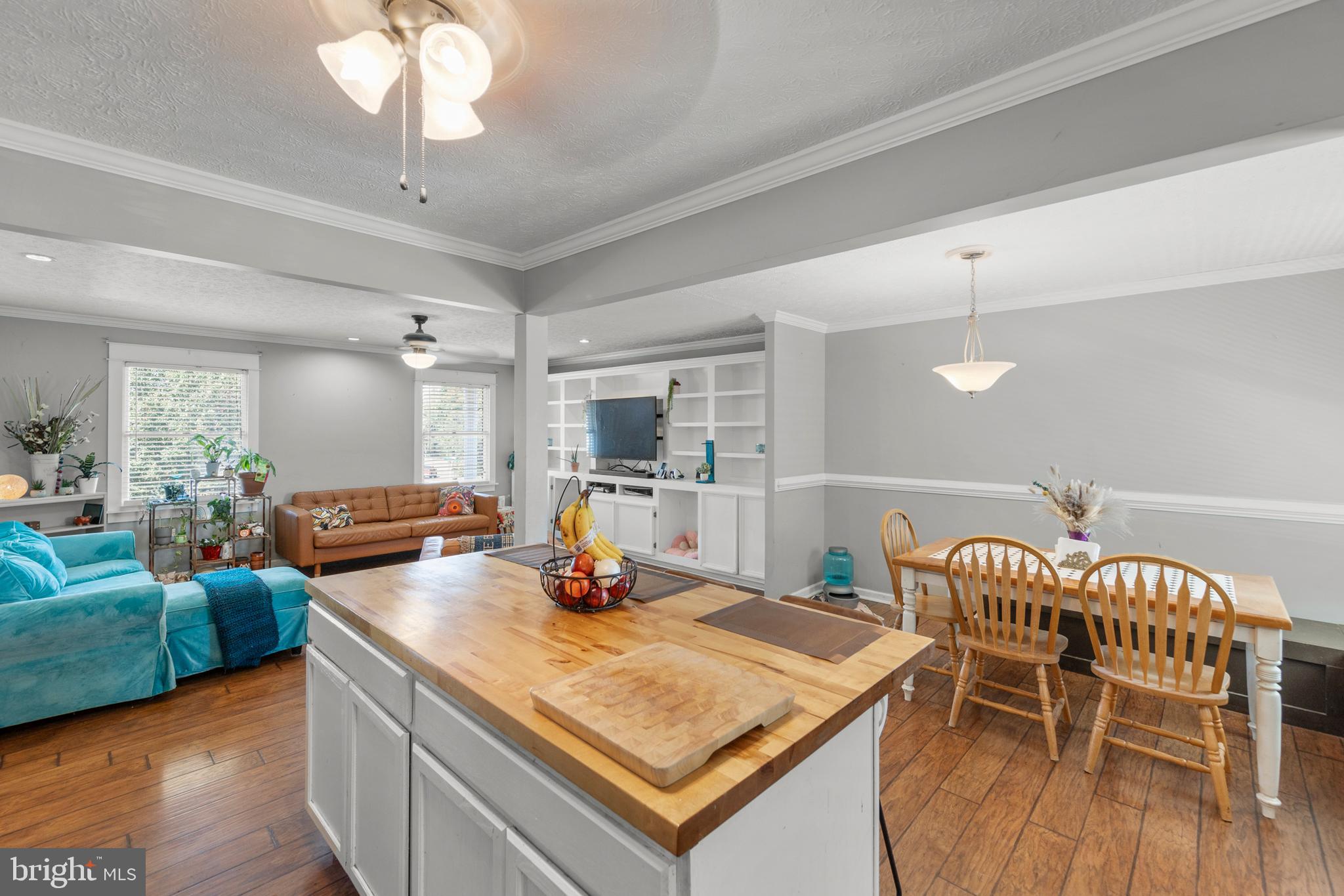 FREDERICK WOODS - Residential