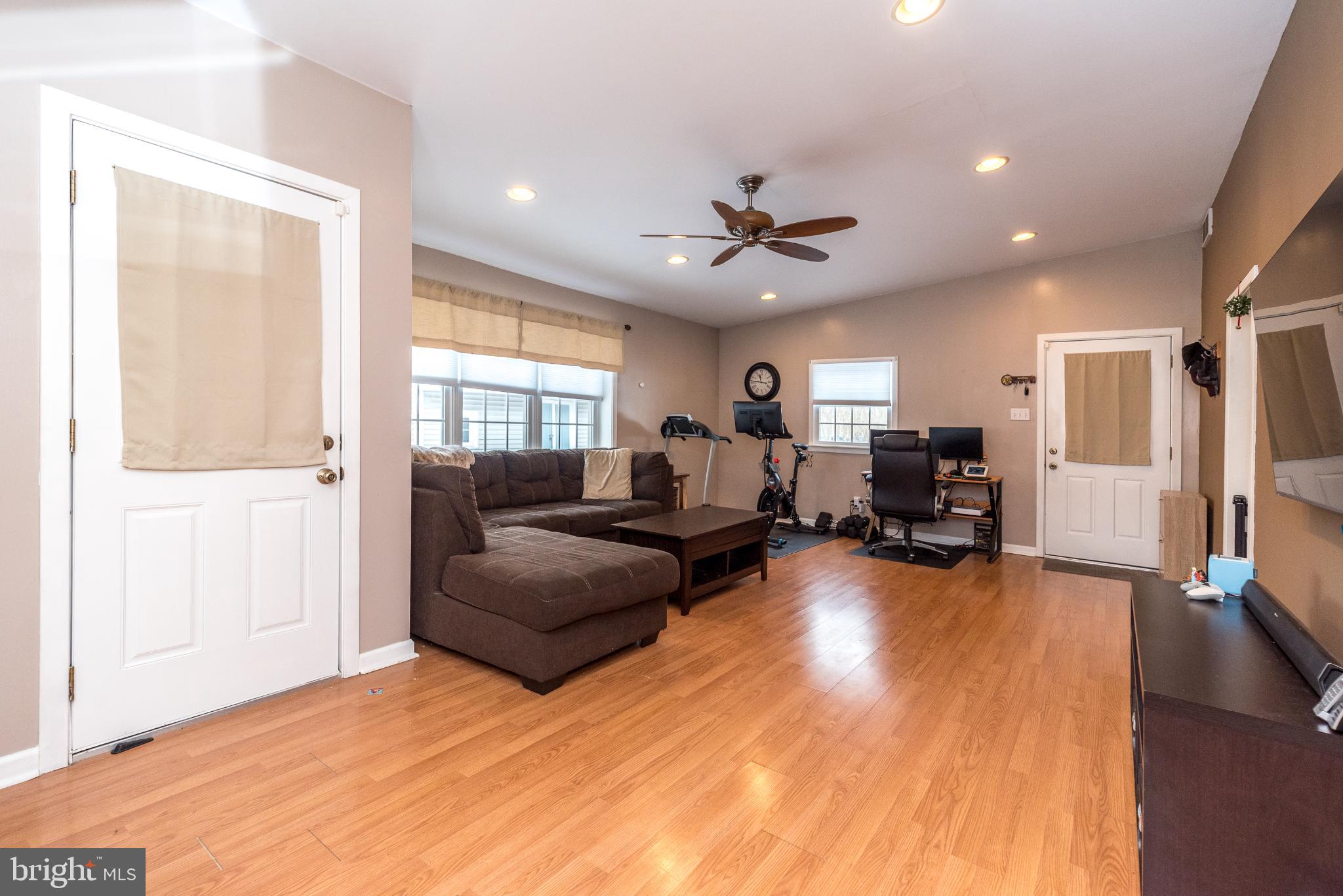 MILL RUN - Residential