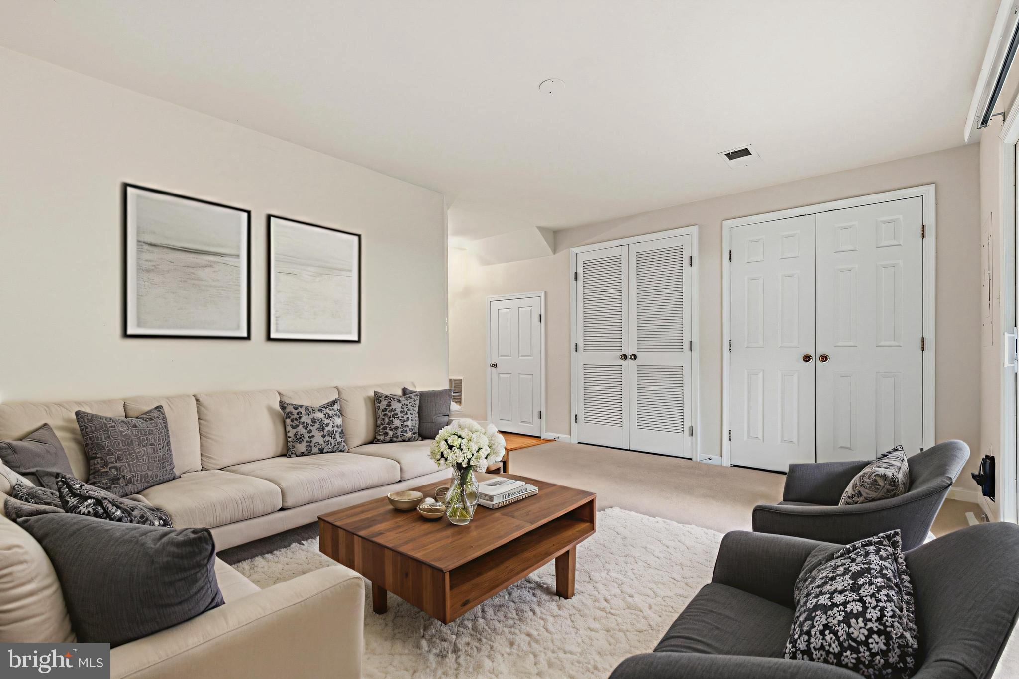 5526 SACRAMENTO MEWS PLACE