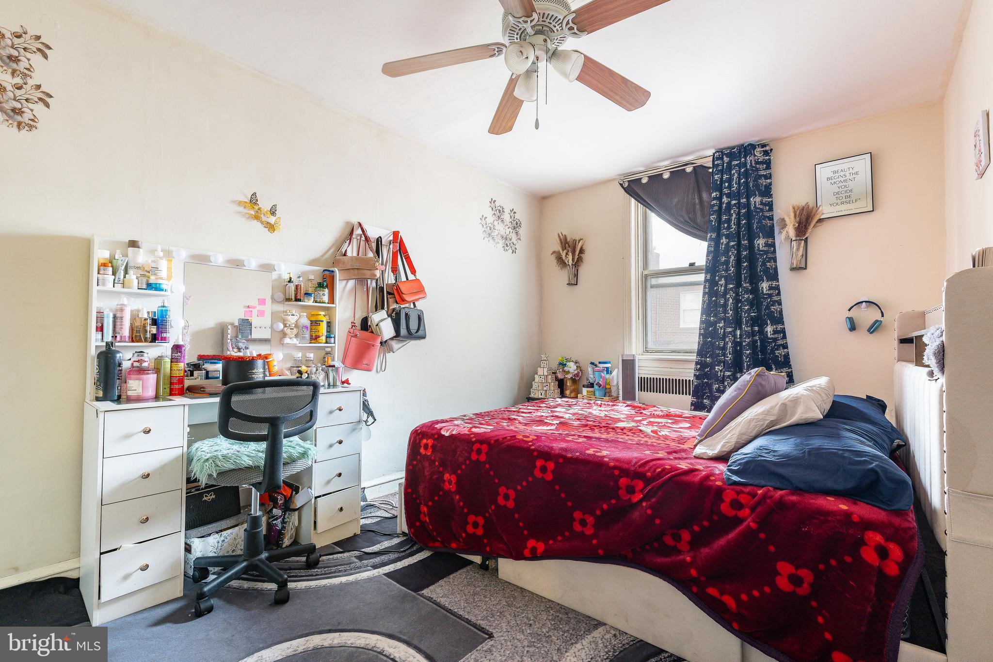 OXFORD CIRCLE - Residential