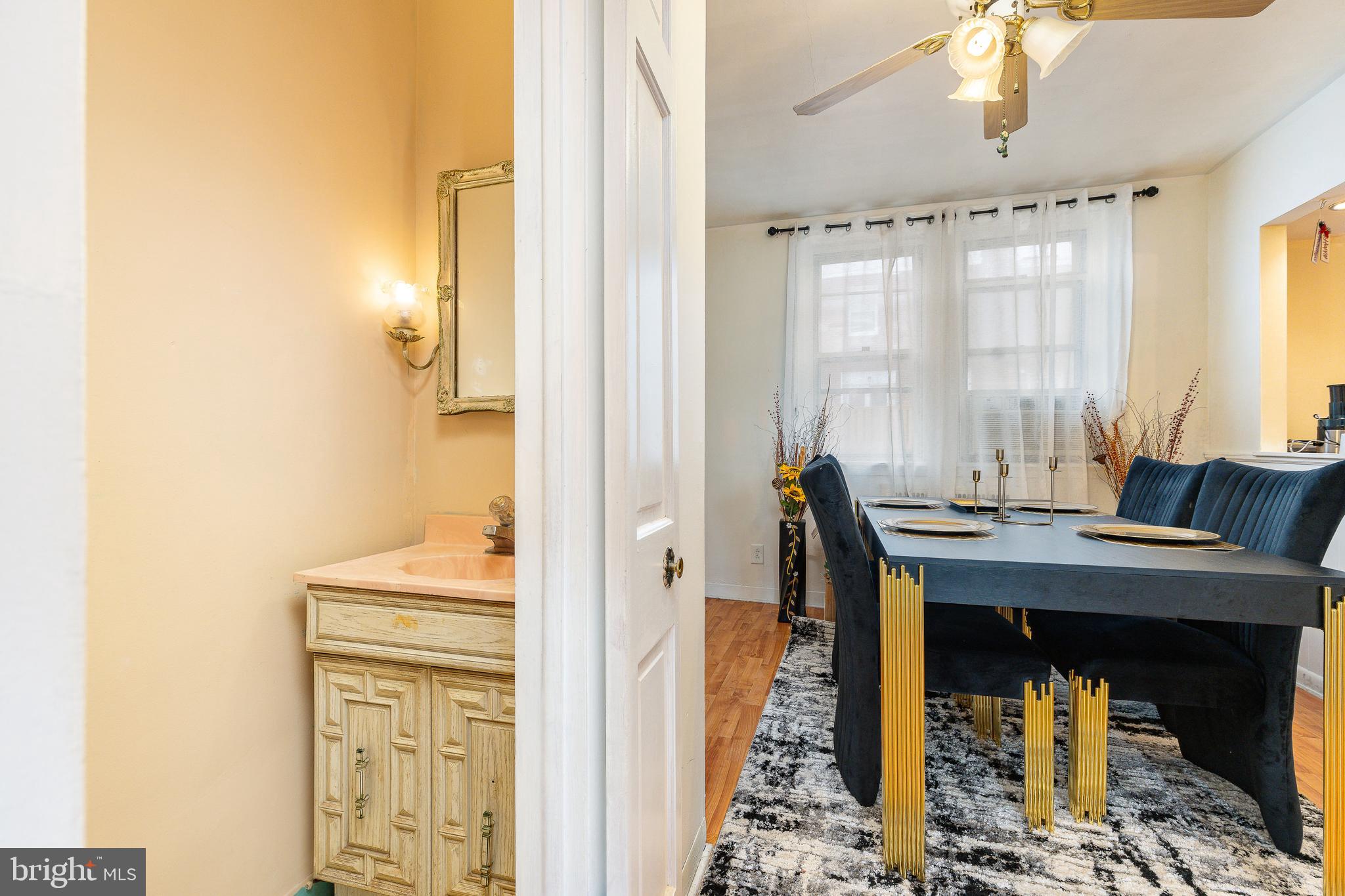 OXFORD CIRCLE - Residential