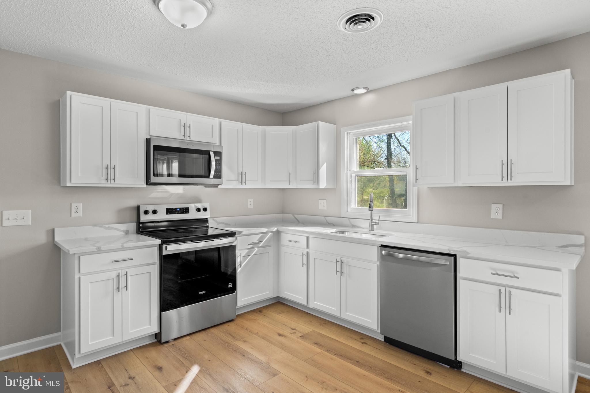 JEFFERSON LINE - Residential