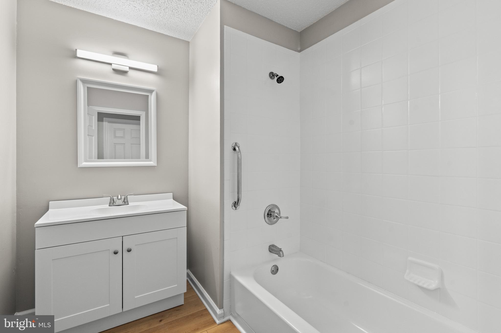 JEFFERSON LINE - Residential