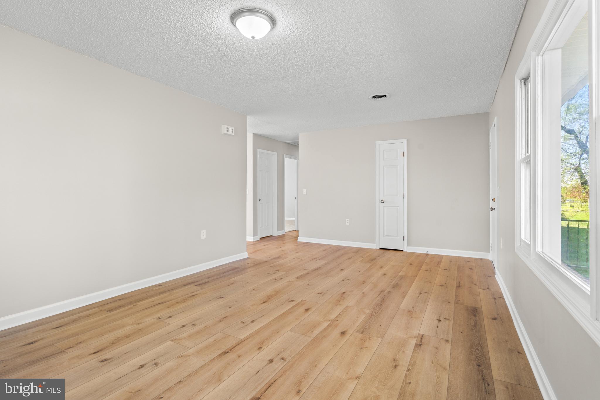 JEFFERSON LINE - Residential