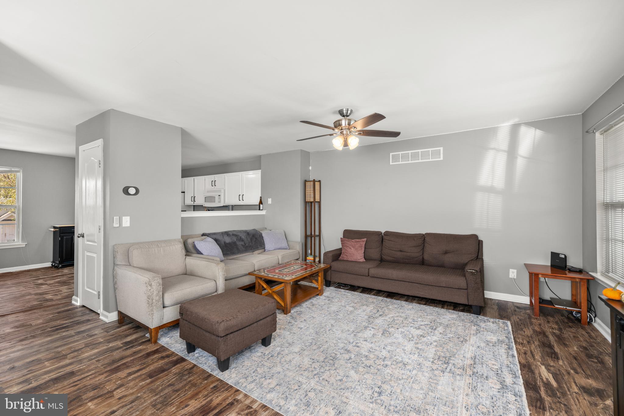351 PARADEE DRIVE