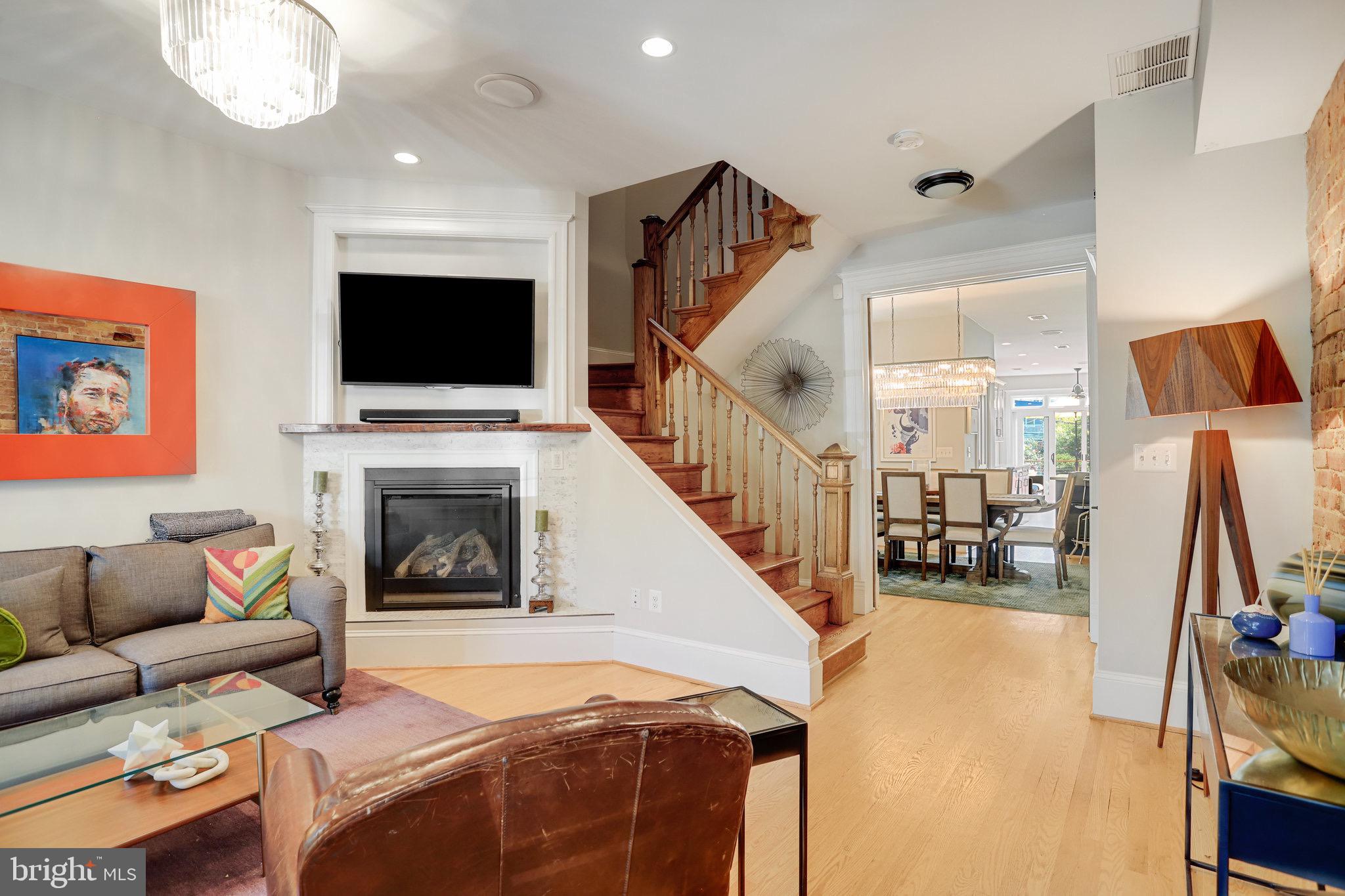 34 V STREET NW