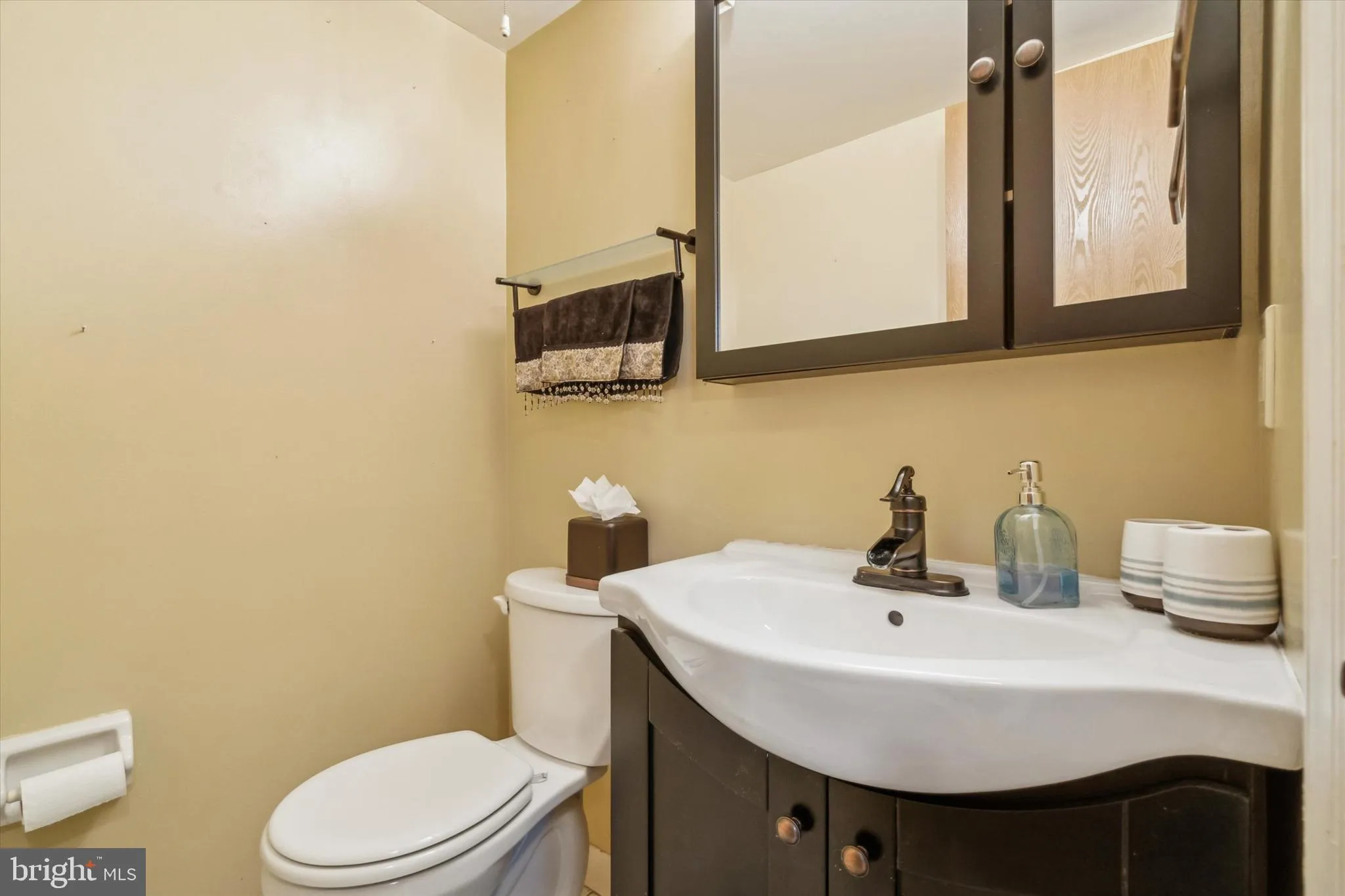 Southampton, Pennsylvania 18966, United States, 2 Bedrooms Bedrooms, ,2 BathroomsBathrooms,Residential,Contingent,83990