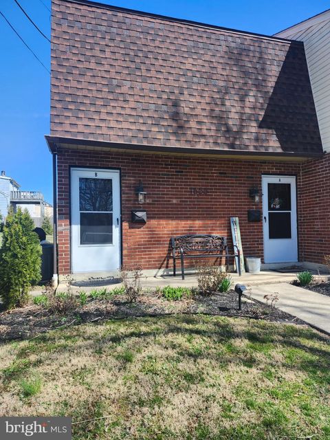 1655 WALNUT AVENUE B ORELAND PA 19075