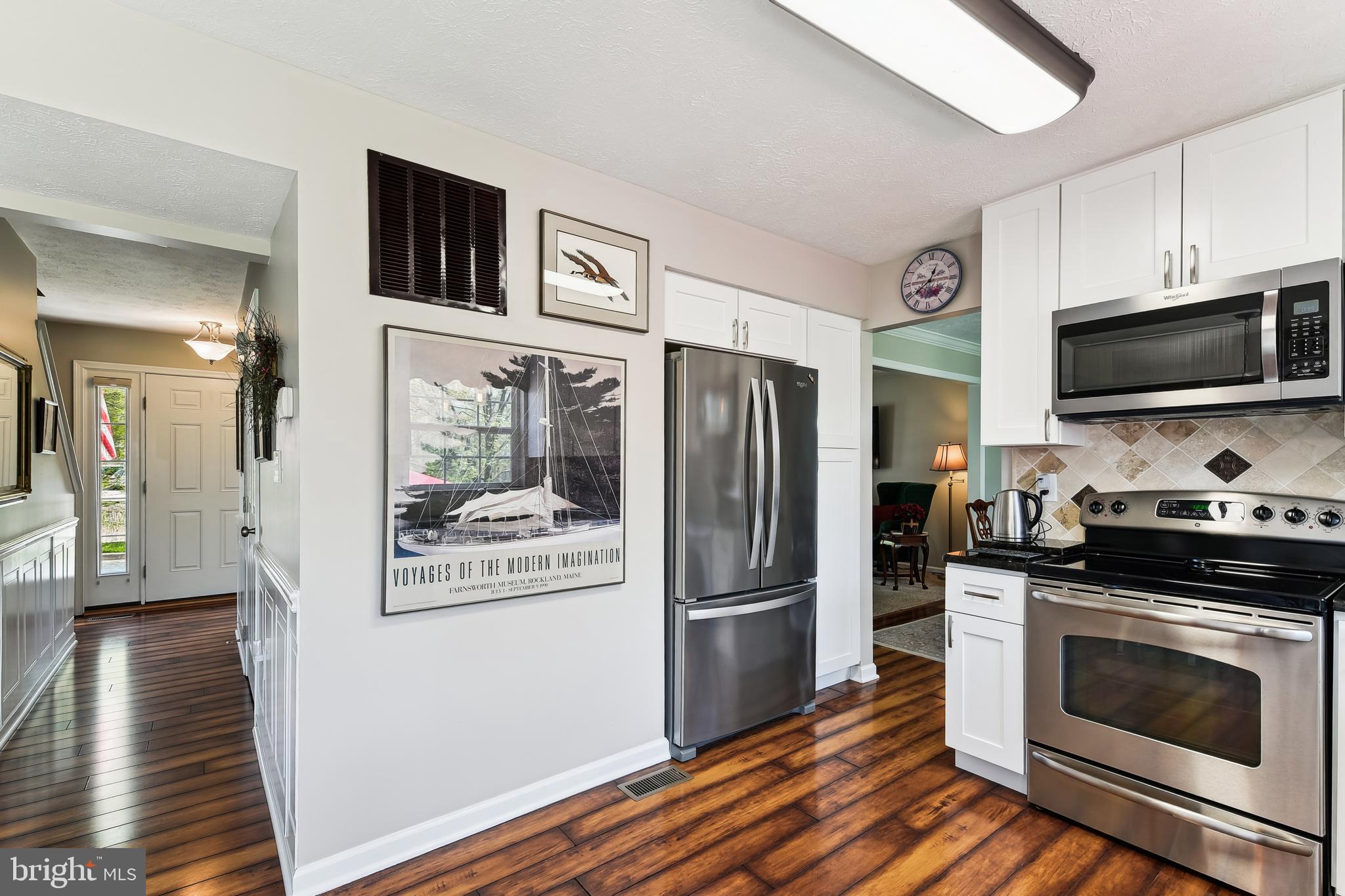 THE COURTS OF MALLORY - Residential