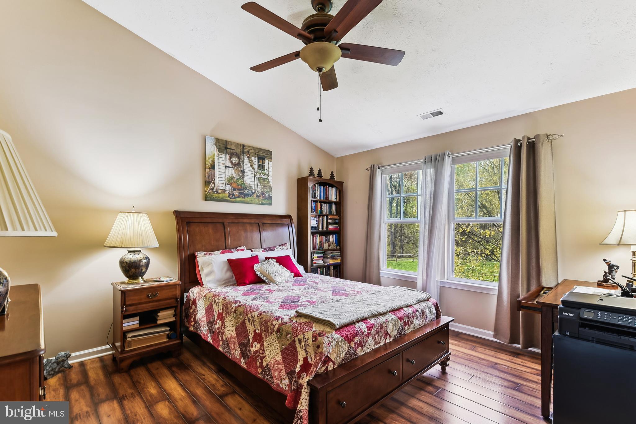 THE COURTS OF MALLORY - Residential