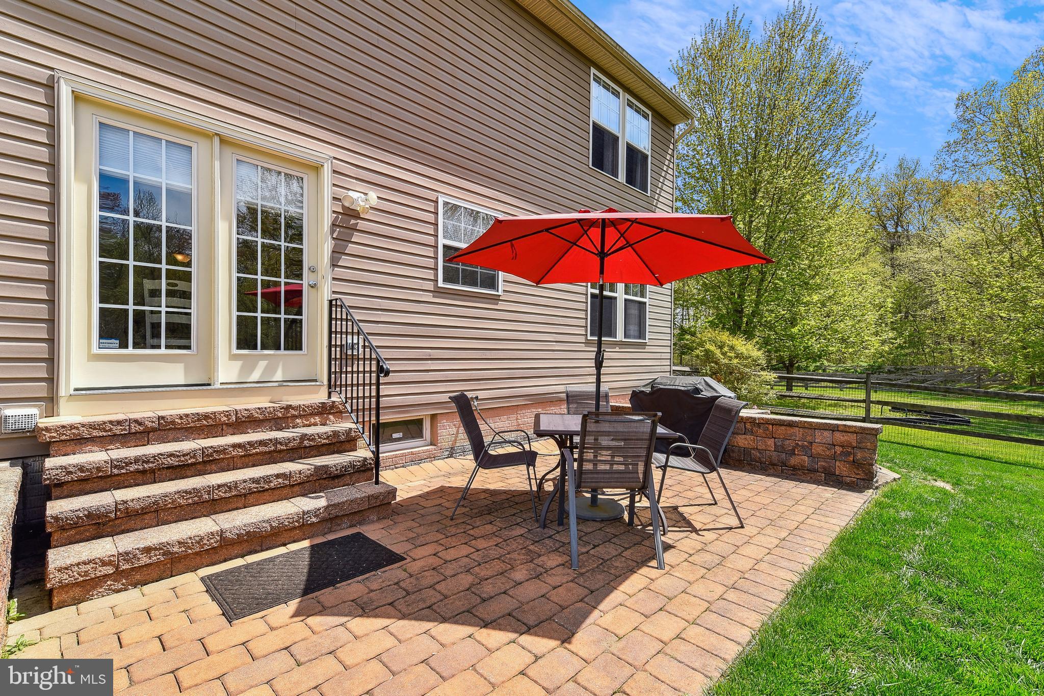 THE COURTS OF MALLORY - Residential