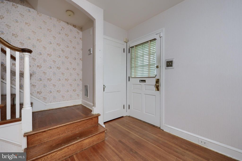 Photo of 812 Fremont Street, Lancaster, PA 17603 (MLS # PALA2057126)