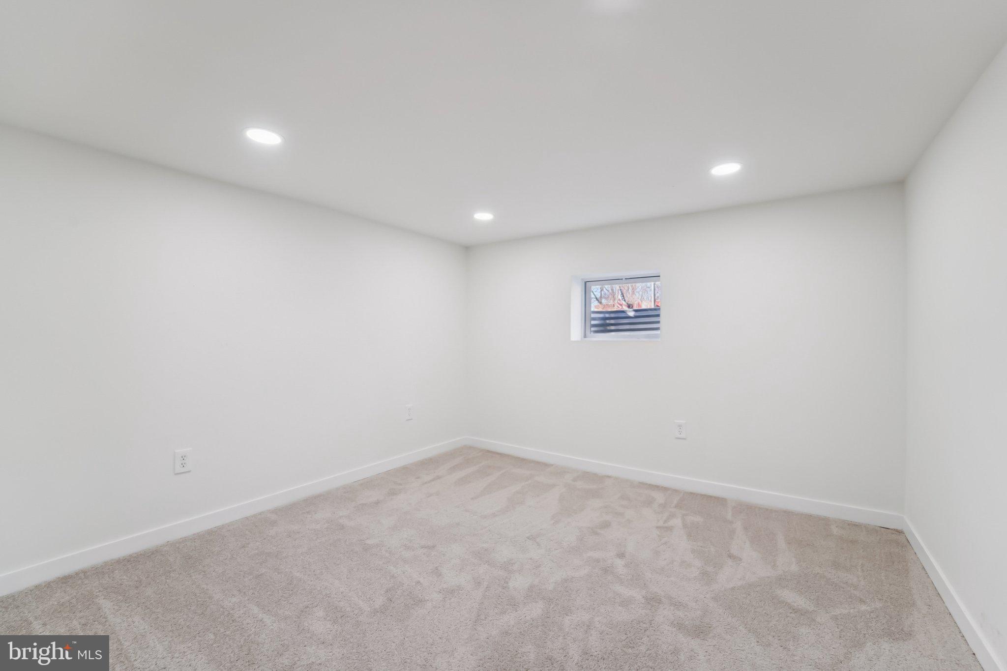 EDGEWOOD PARK - Residential