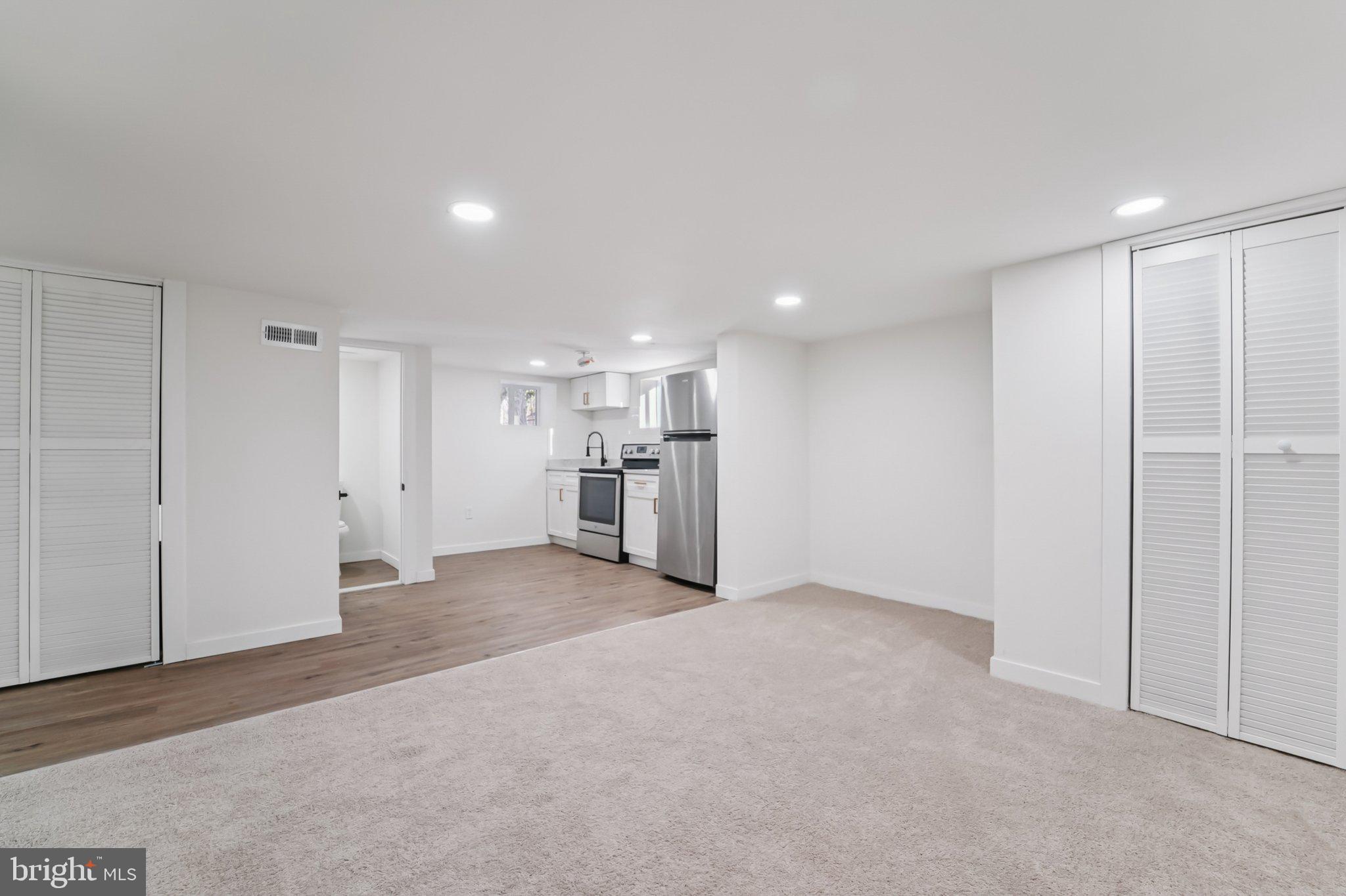 EDGEWOOD PARK - Residential