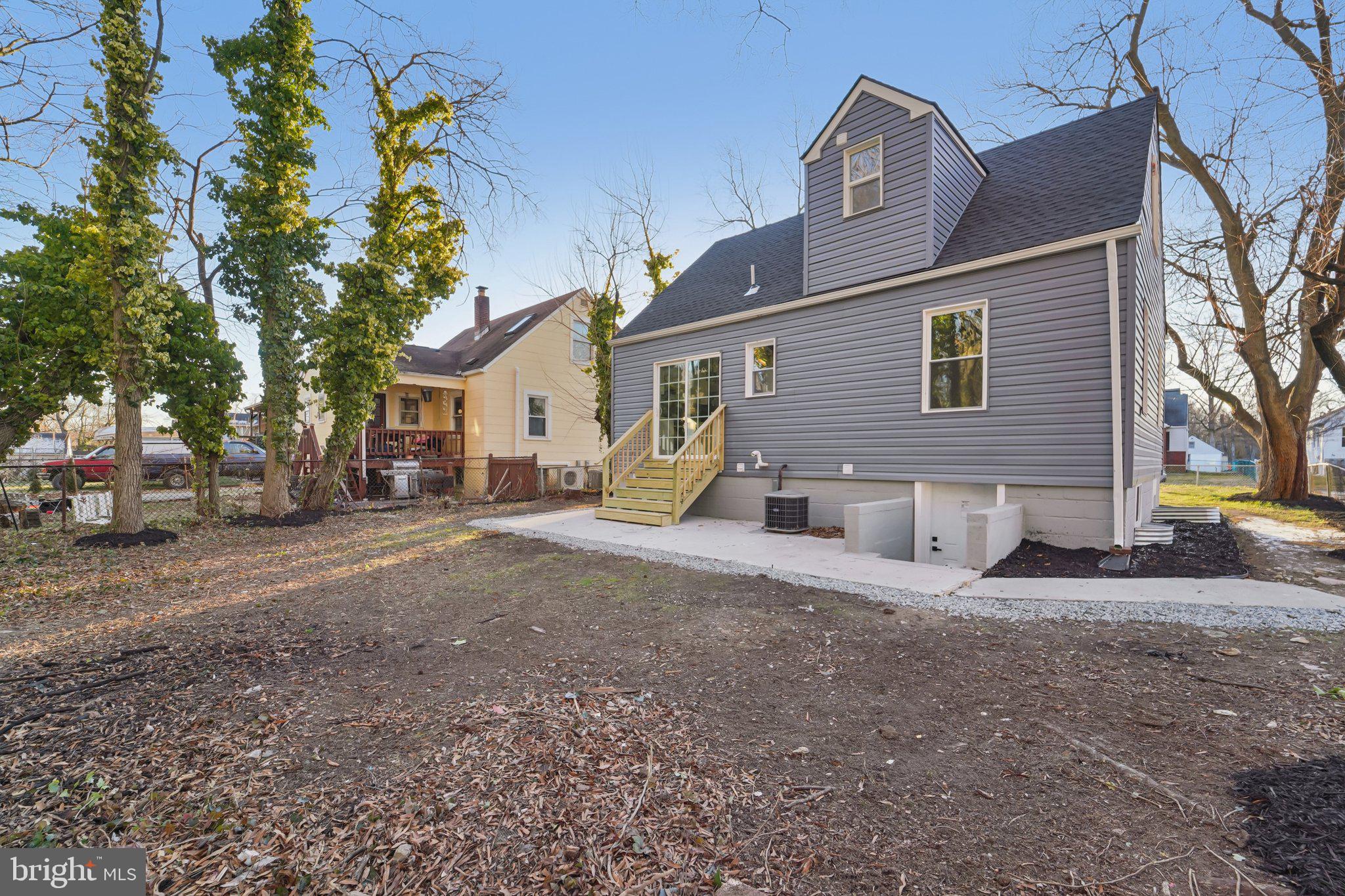 EDGEWOOD PARK - Residential