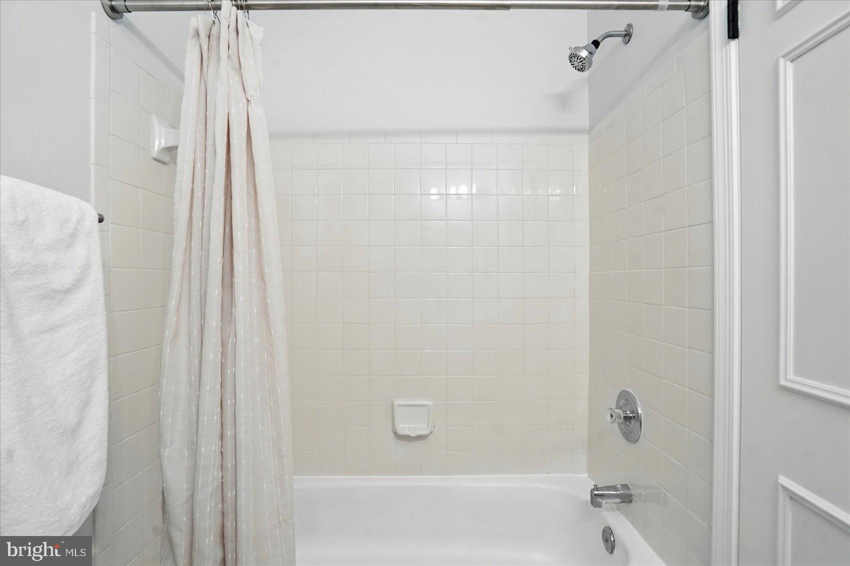 WOODSTREAM EAST PLAT NIN - Residential