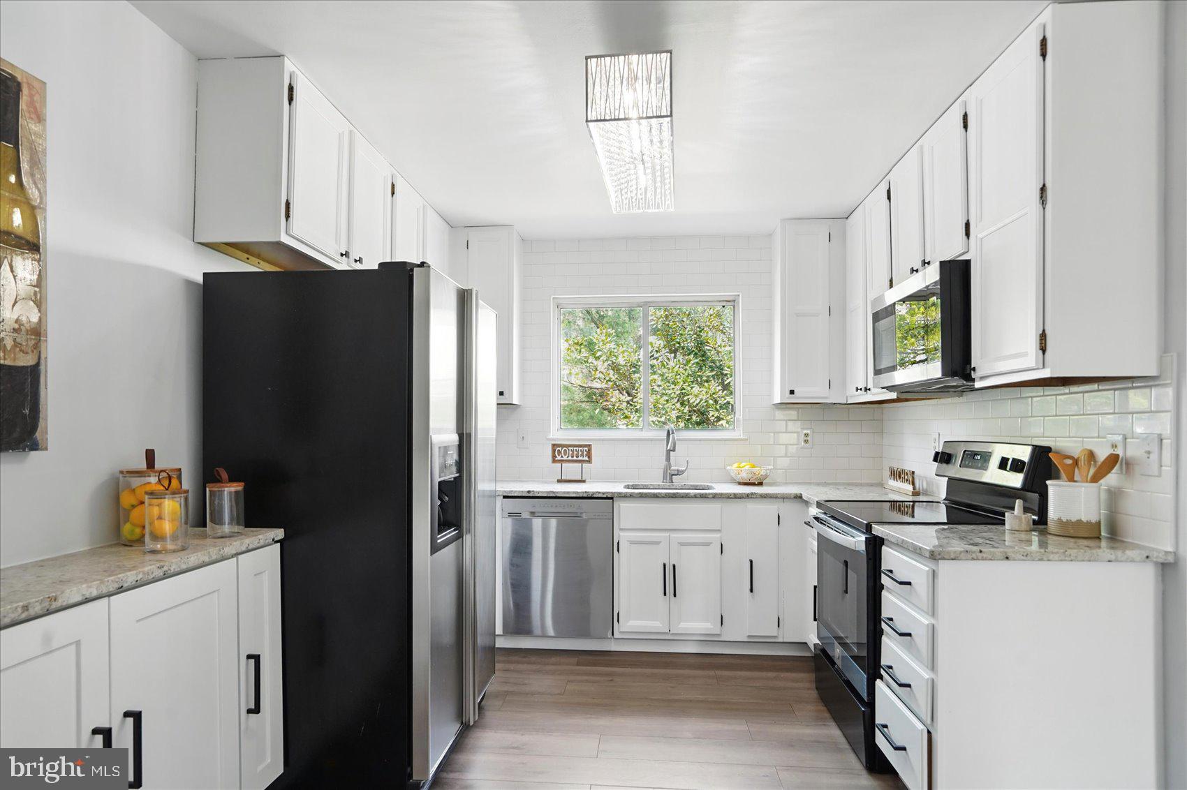 WOODSTREAM EAST PLAT NIN - Residential