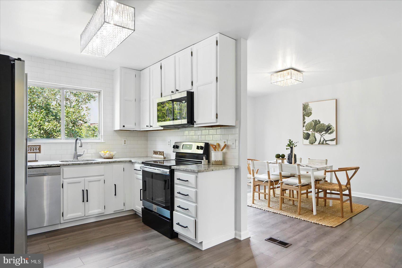 WOODSTREAM EAST PLAT NIN - Residential