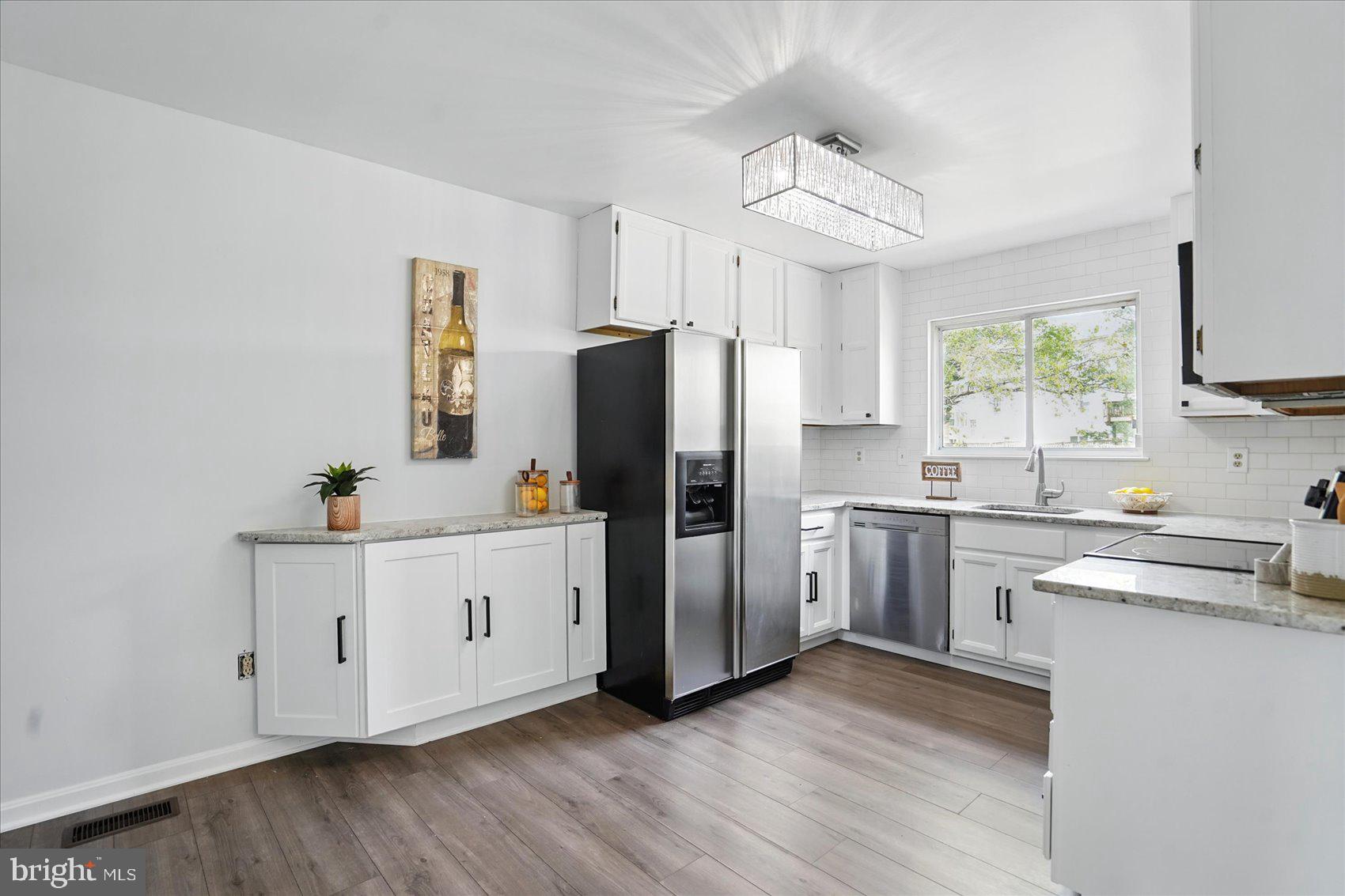 WOODSTREAM EAST PLAT NIN - Residential