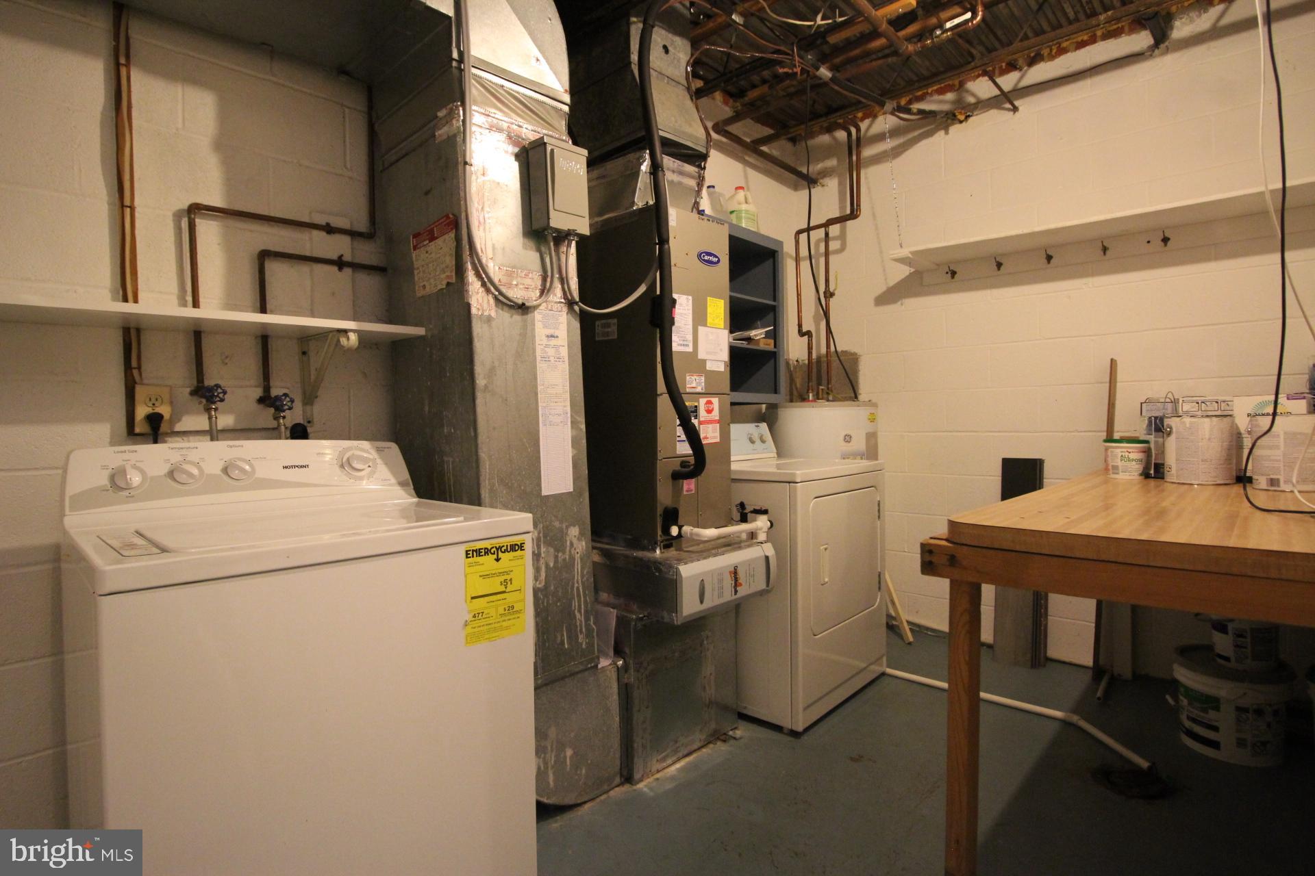 KEENE MILL WOODS - Residential Lease