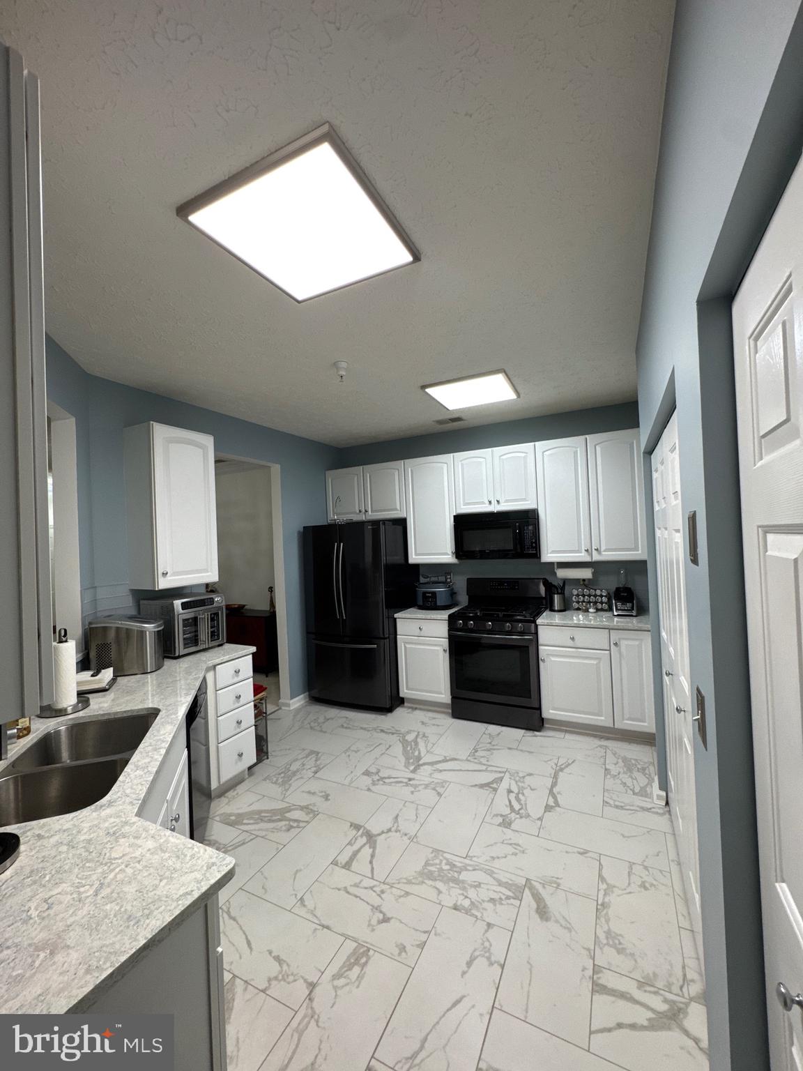 DEVONSHIRE AT WHITEMARSH - Residential