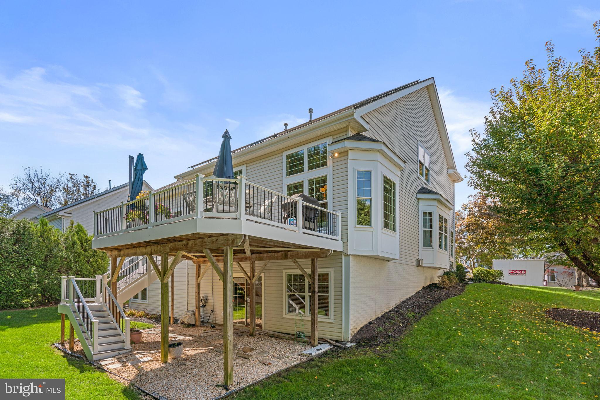 8915 GRUMMORE CIRCLE