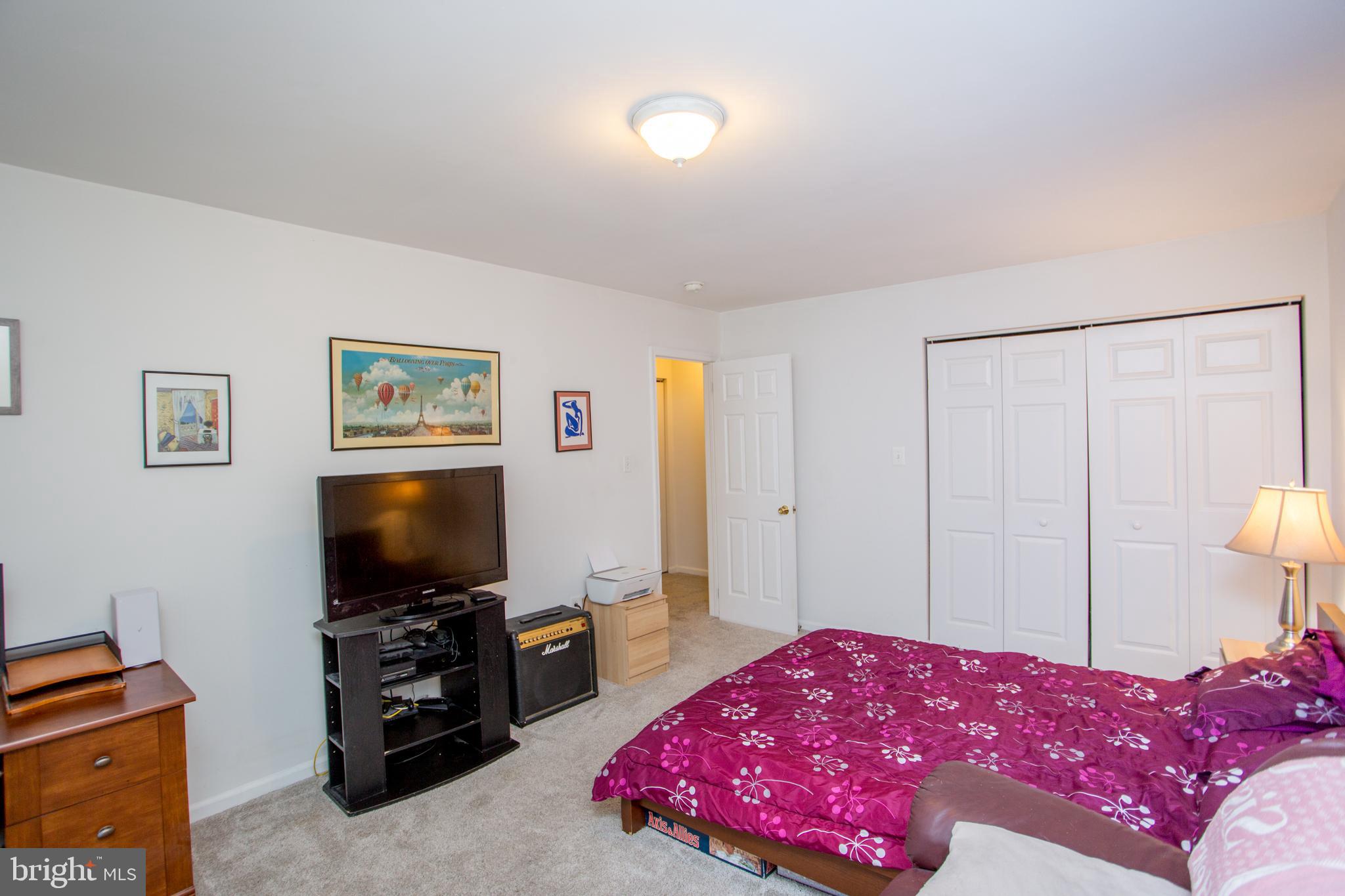 WHITPAIN HILLS - Residential