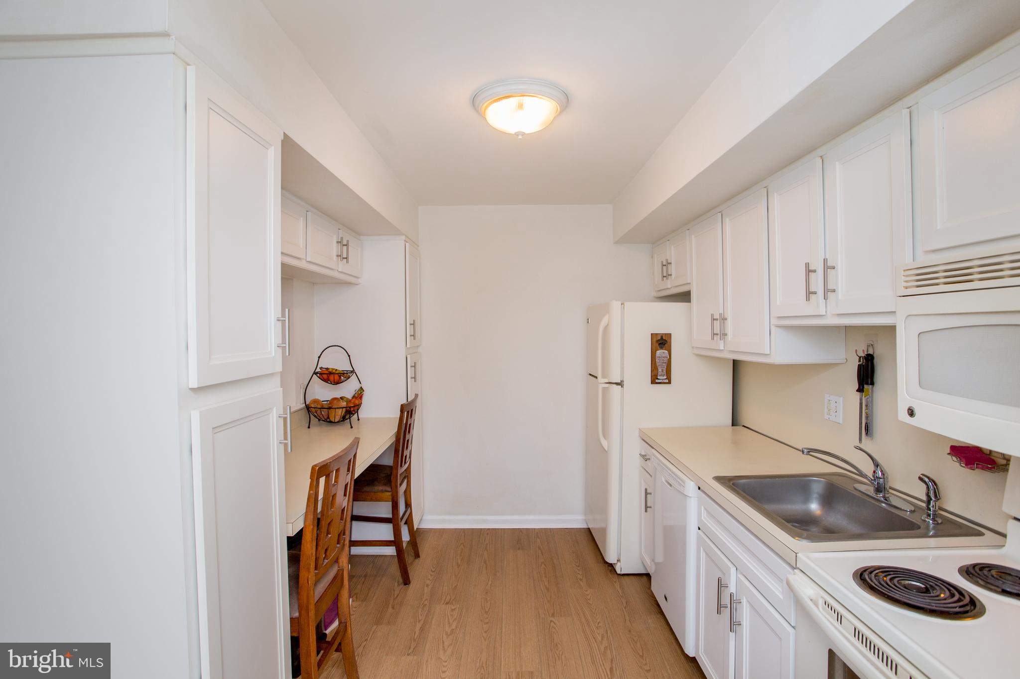 WHITPAIN HILLS - Residential