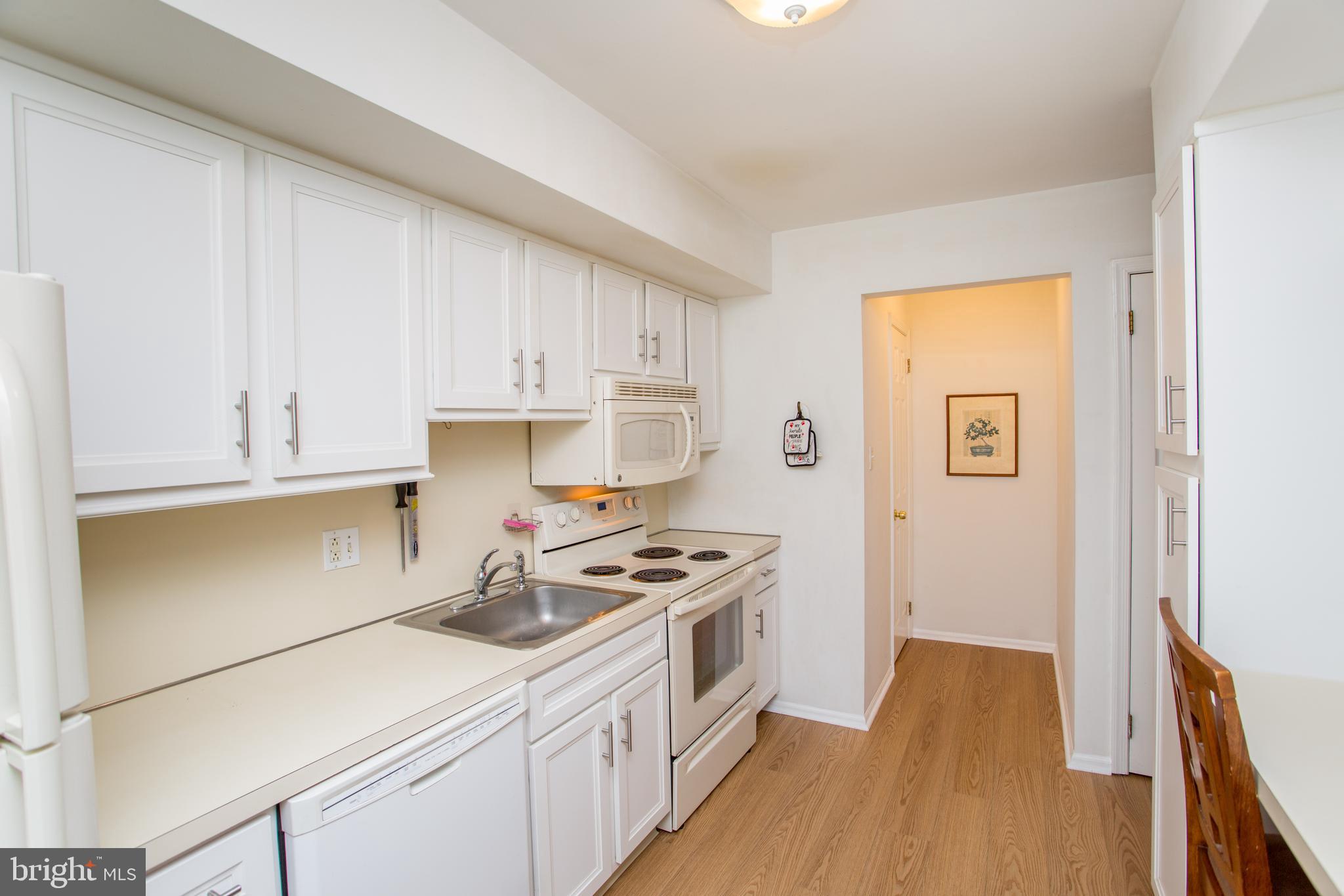 WHITPAIN HILLS - Residential