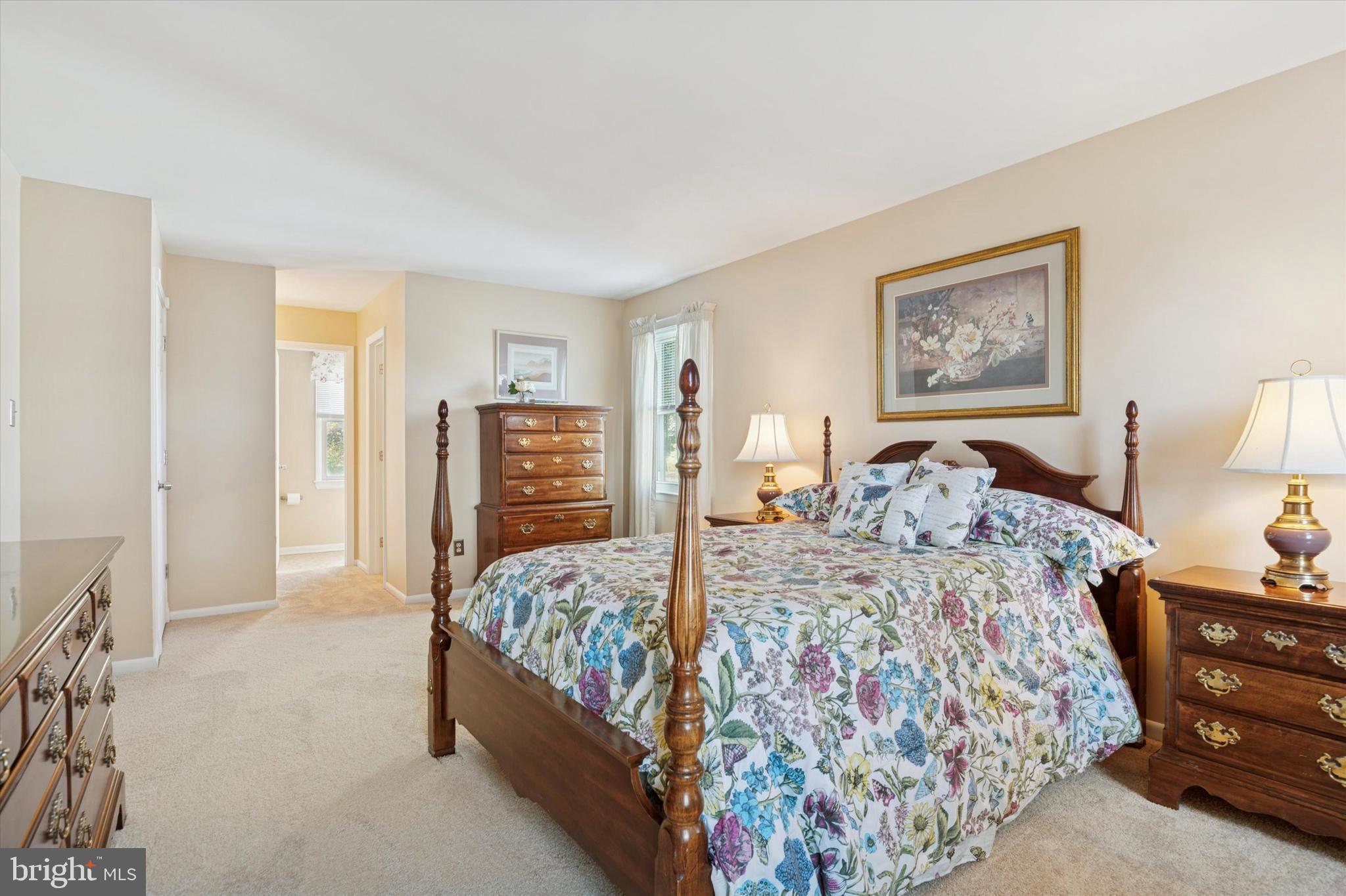 NAAMANS WOODS - Residential