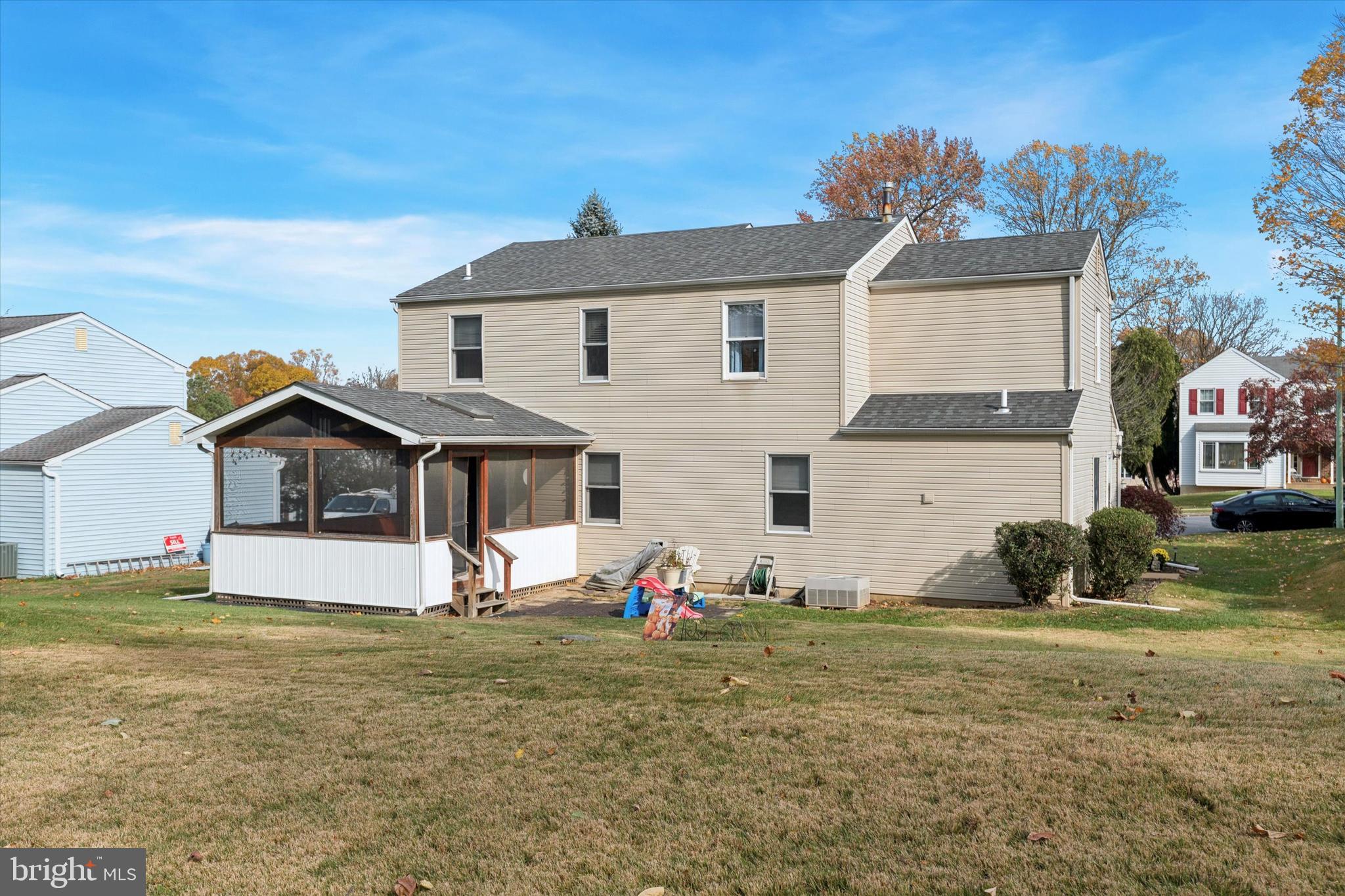 NAAMANS WOODS - Residential