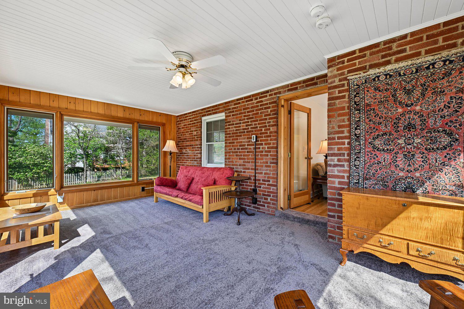 PAGE HILL - Residential