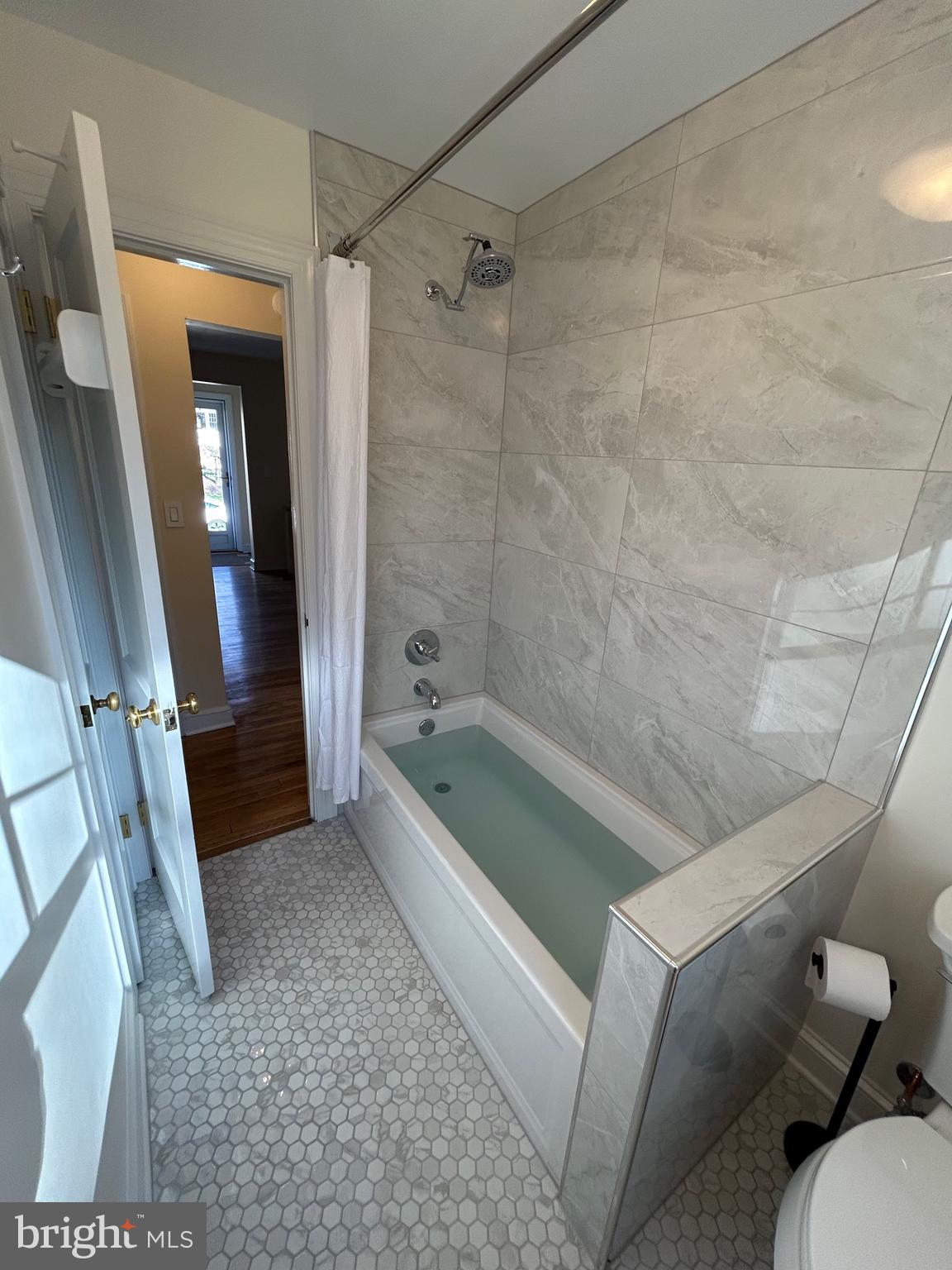 PAGE HILL - Residential