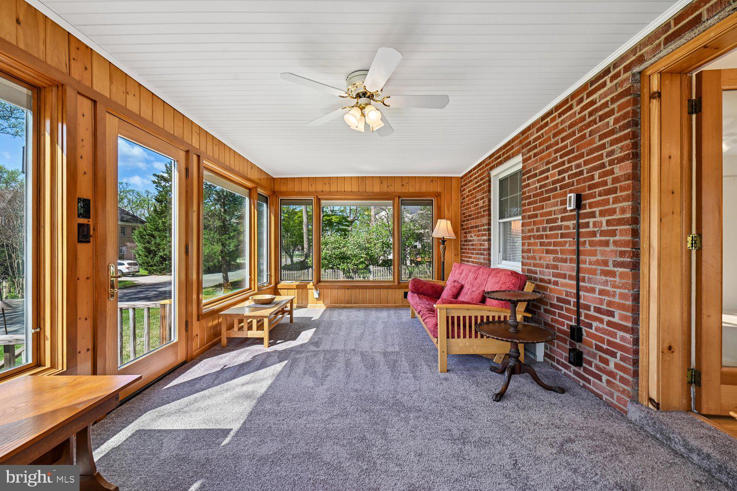 PAGE HILL - Residential