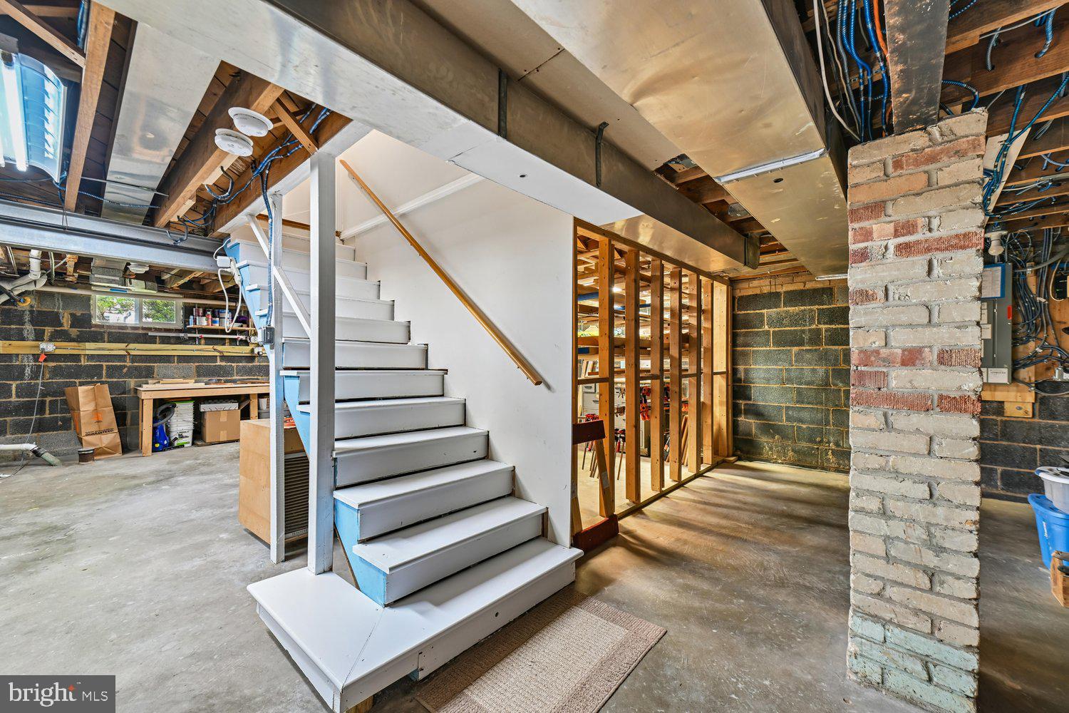 PAGE HILL - Residential