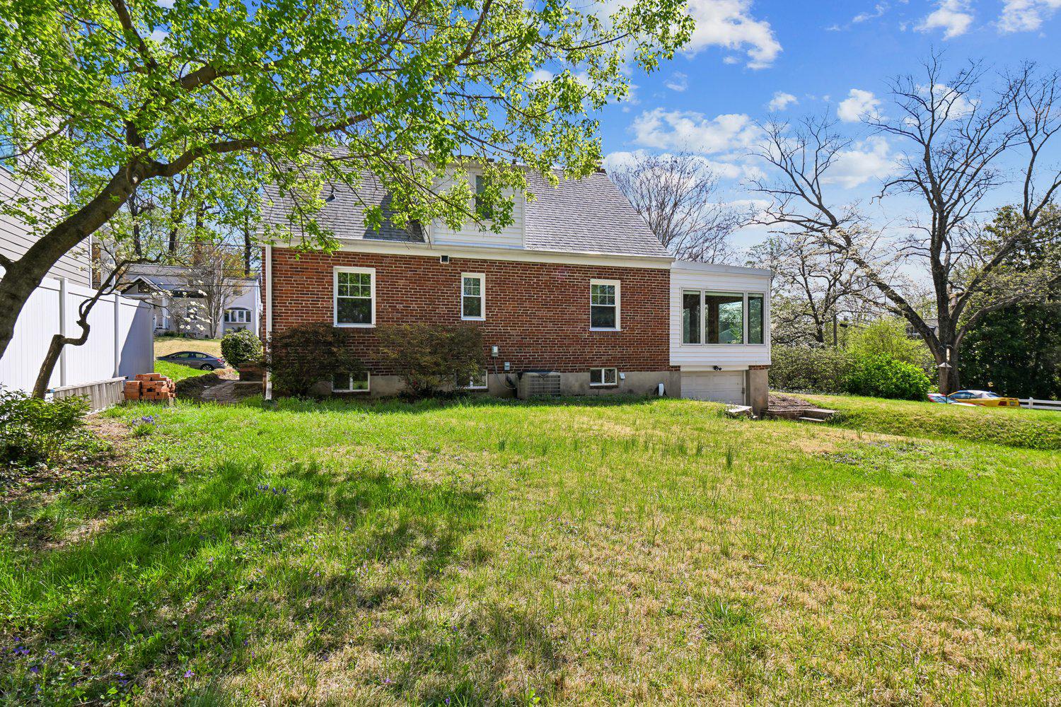 PAGE HILL - Residential