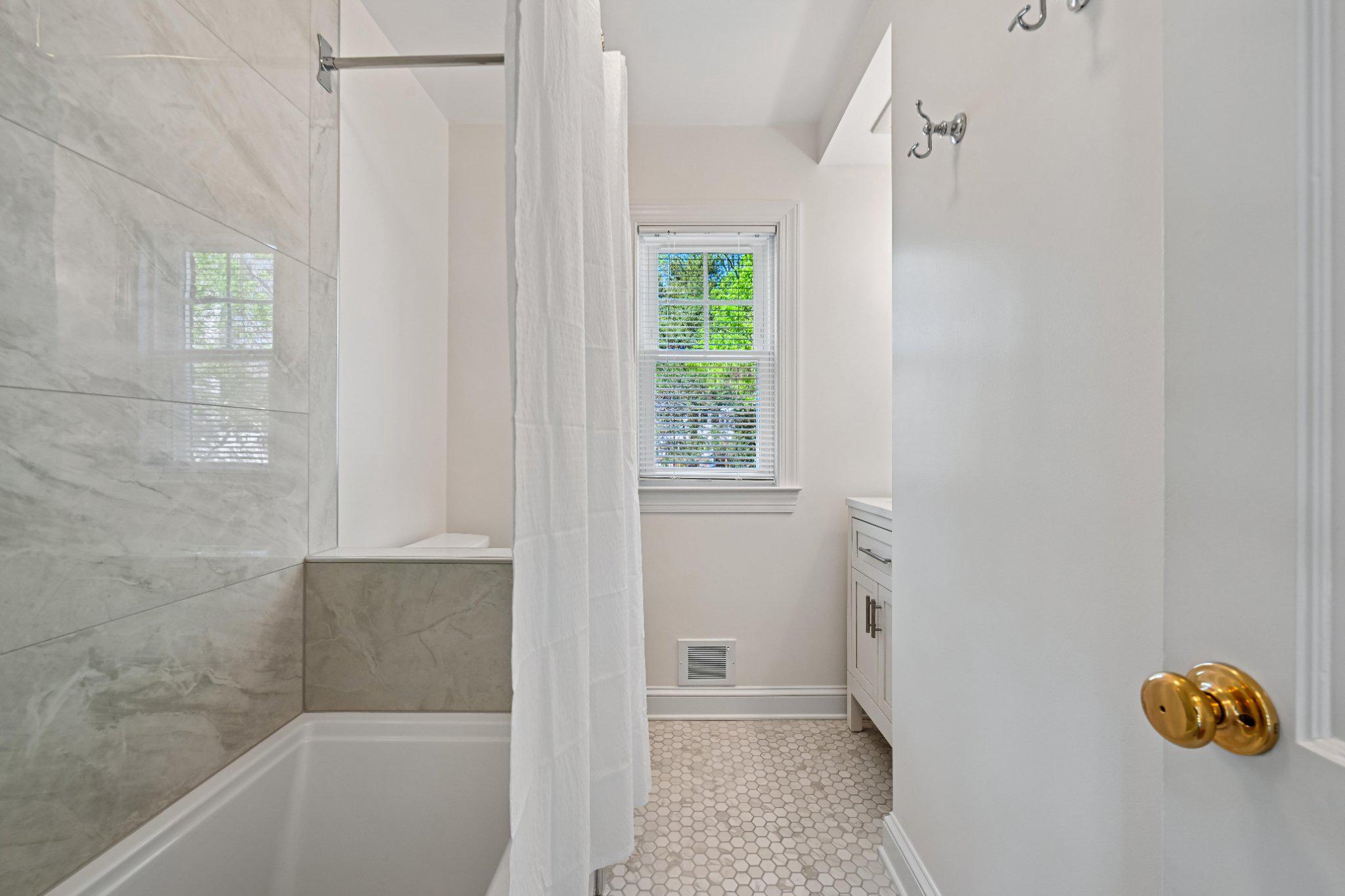 PAGE HILL - Residential