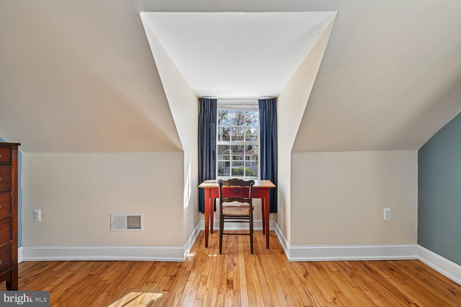 PAGE HILL - Residential