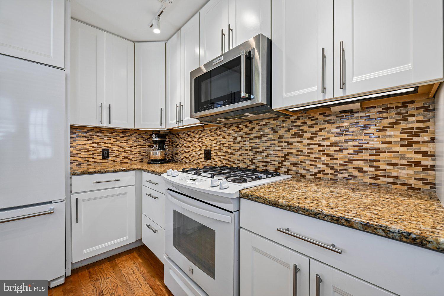 PAGE HILL - Residential