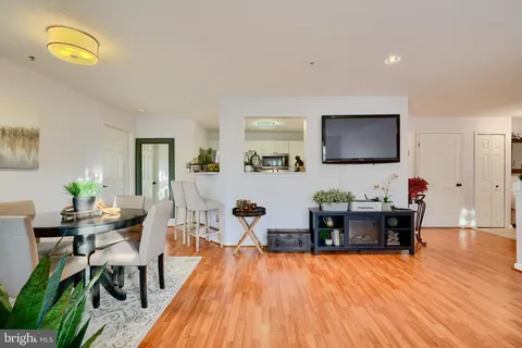 3031 Hunting Ridge Drive Unit 3031, Owings Mills, MD MLS: MDBC2125370