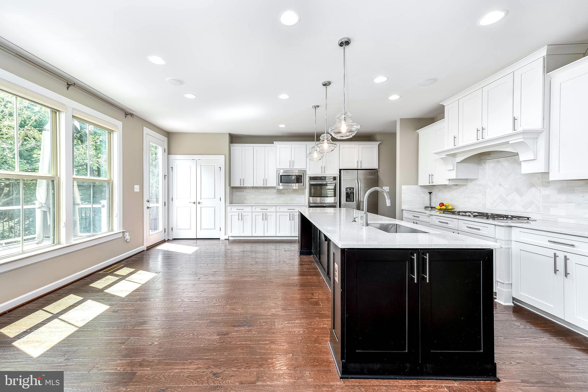 WOODSON SQUARE - Residential