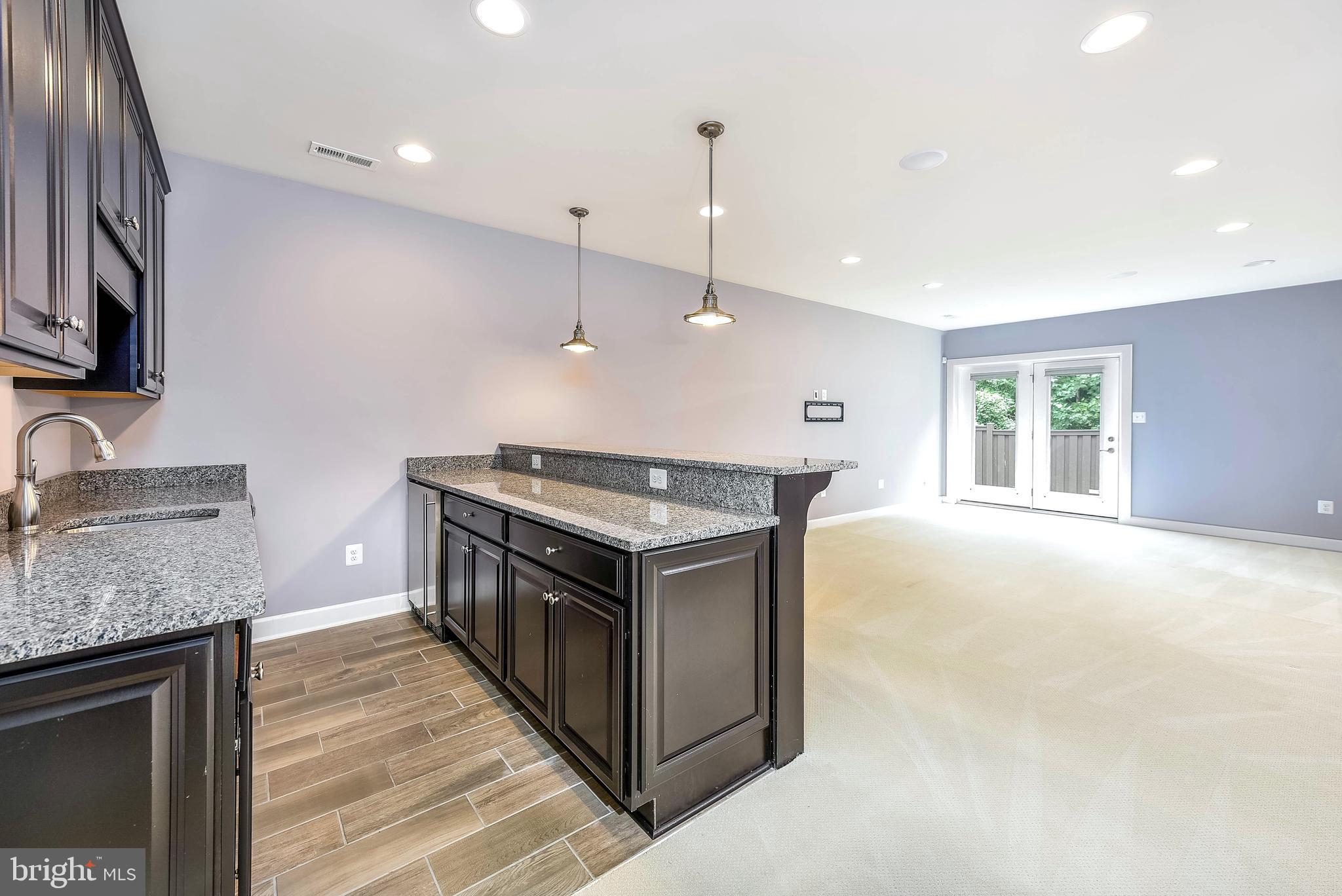 WOODSON SQUARE - Residential