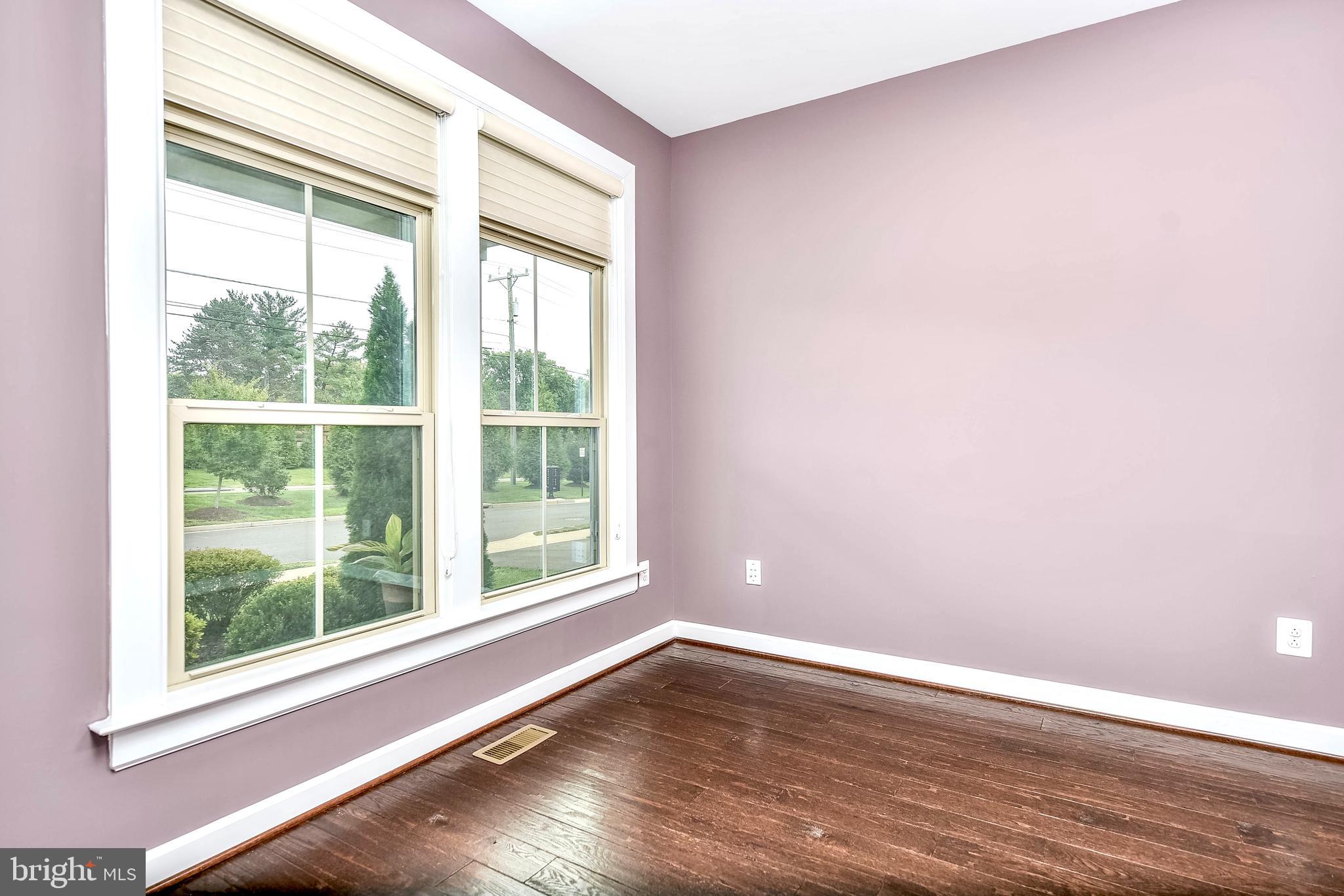 WOODSON SQUARE - Residential