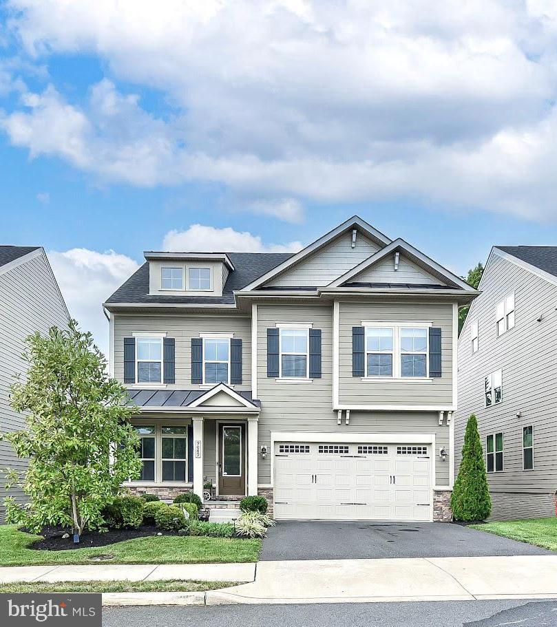 WOODSON SQUARE - Residential