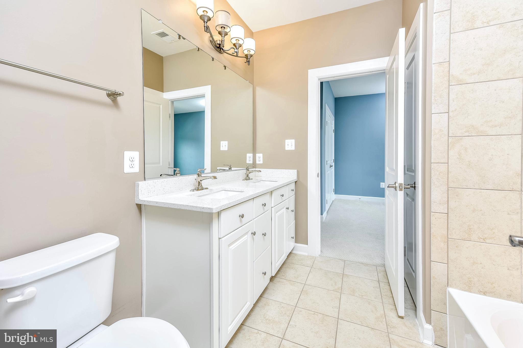 WOODSON SQUARE - Residential