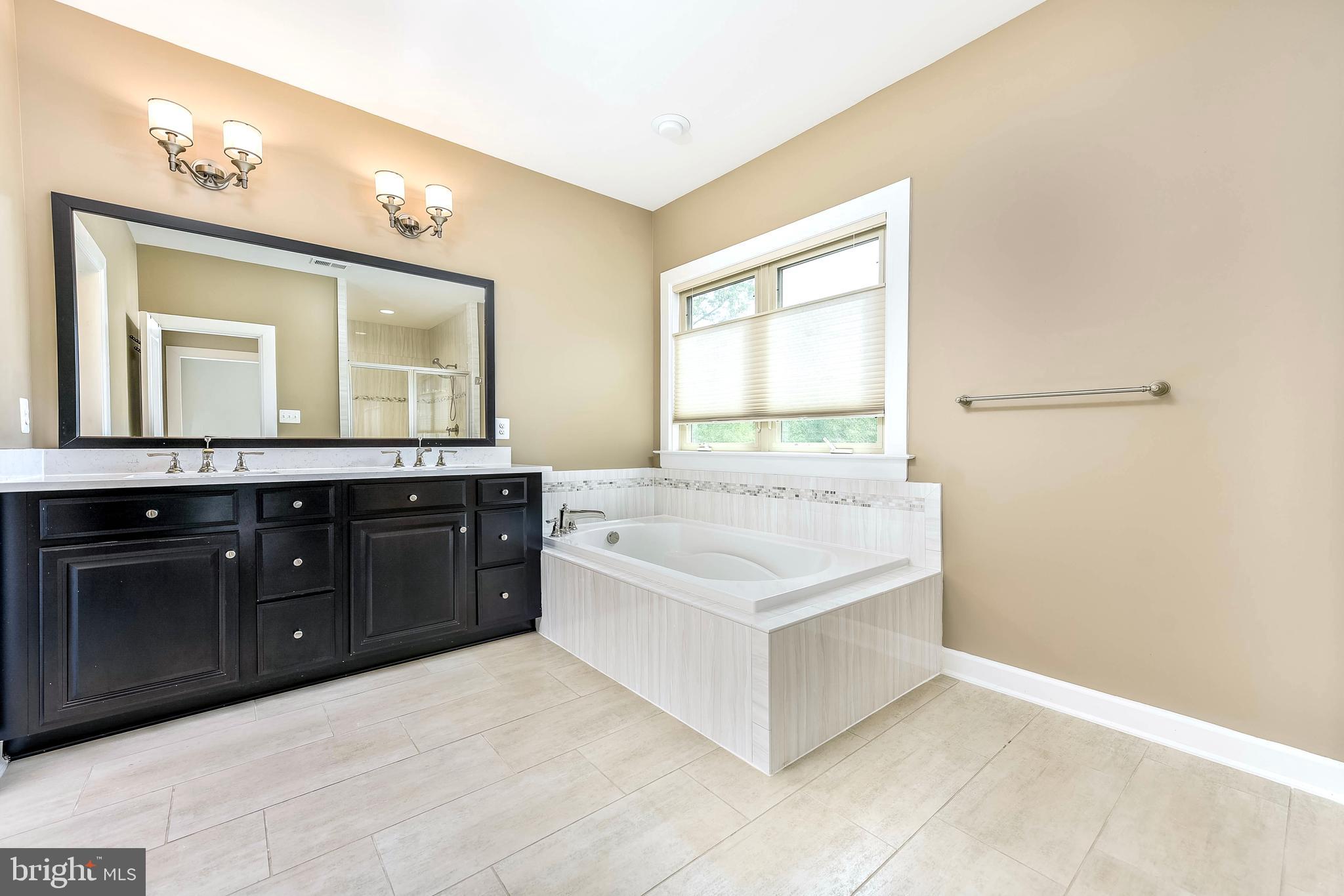 WOODSON SQUARE - Residential