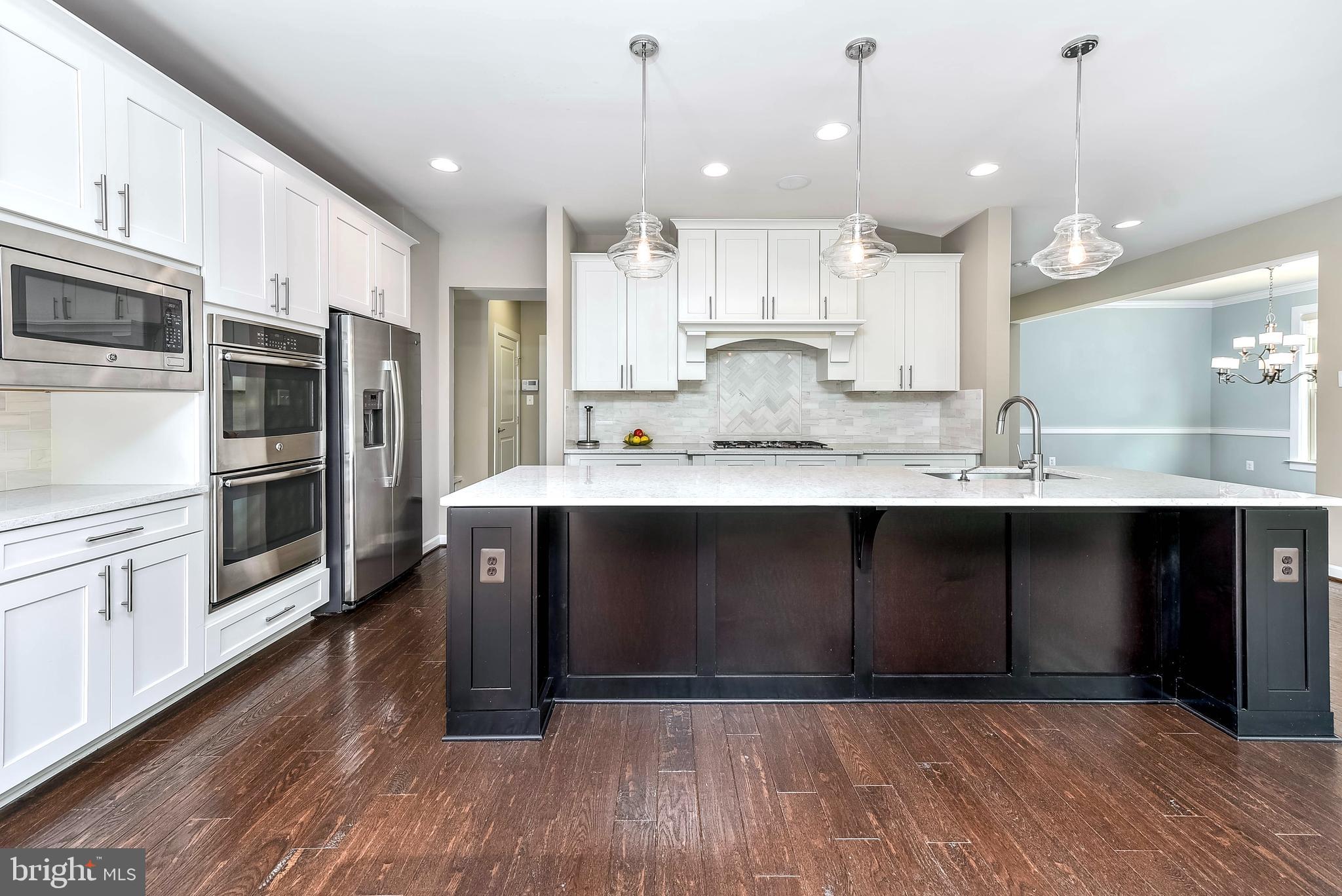 WOODSON SQUARE - Residential