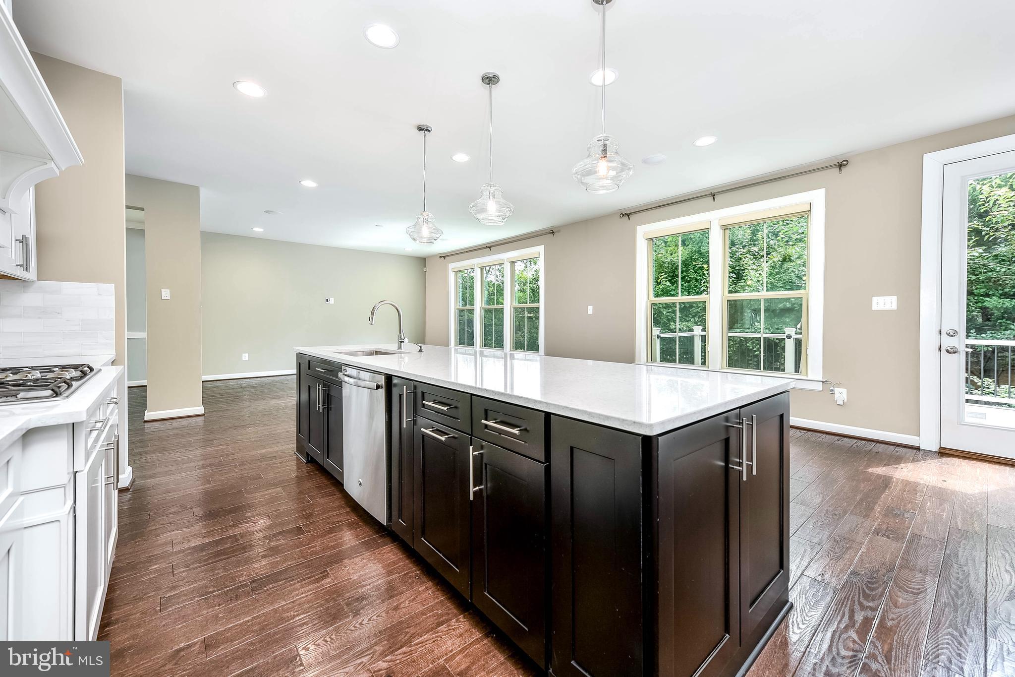 WOODSON SQUARE - Residential