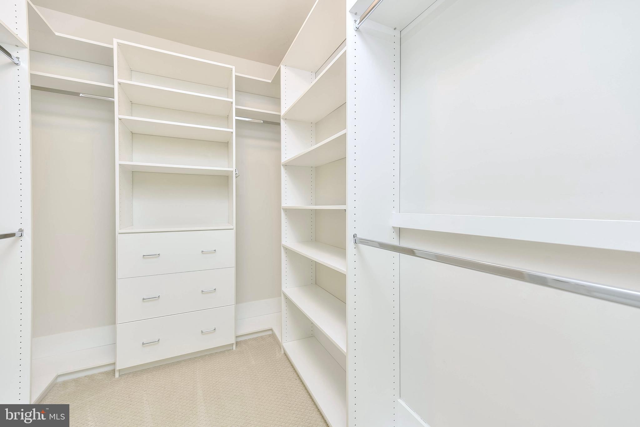 WOODSON SQUARE - Residential