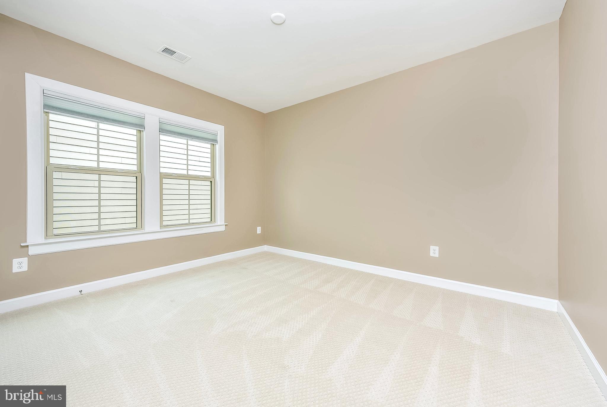 WOODSON SQUARE - Residential